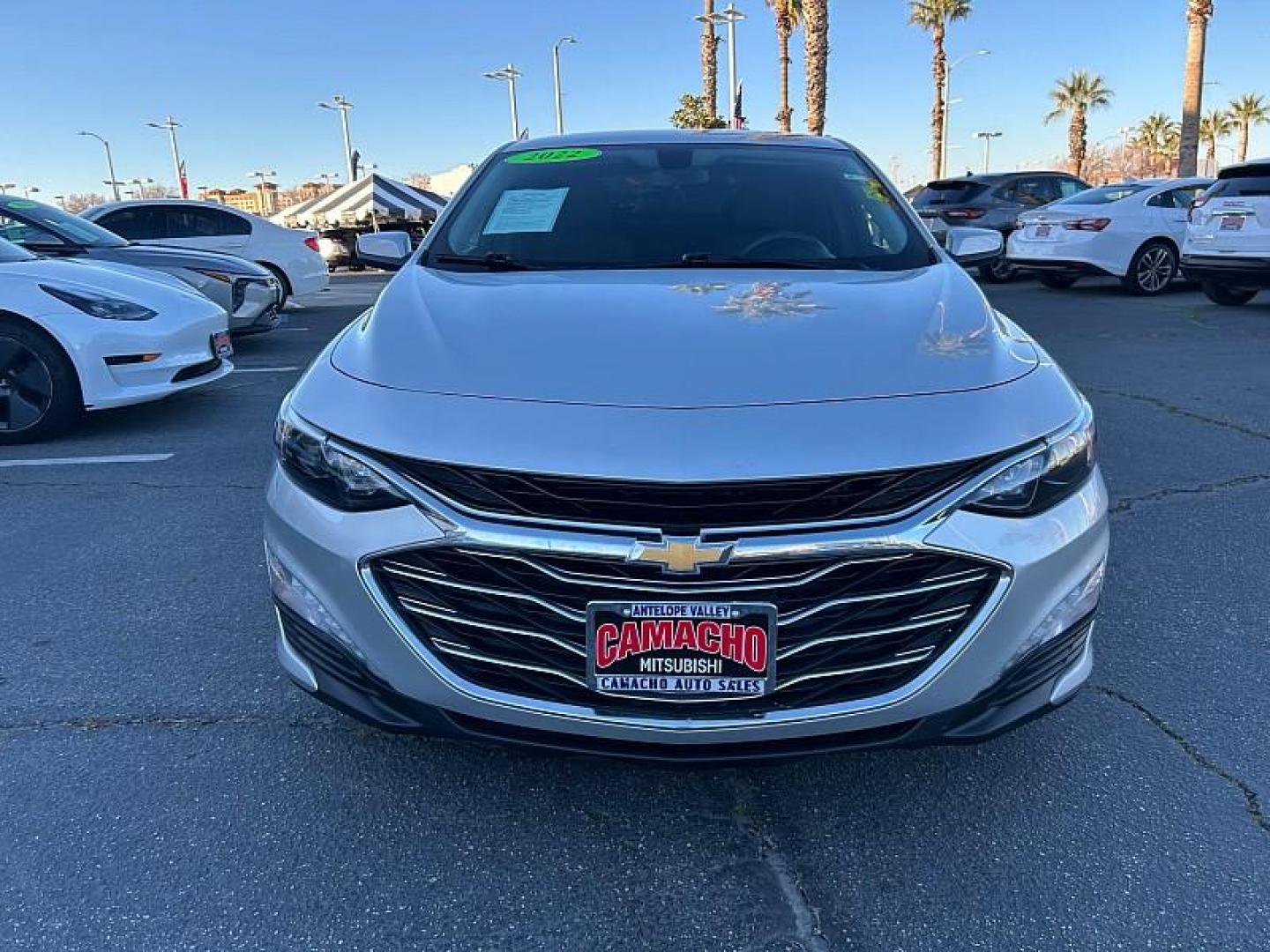 2022 silver Chevrolet Malibu (1G1ZD5ST3NF) with an 4-Cyl Turbo 1.5 Liter engine, Automatic CVT transmission, located at 412 Auto Vista Drive, Palmdale, CA, 93551, (661) 945-0620, 34.592636, -118.136681 - Photo#2