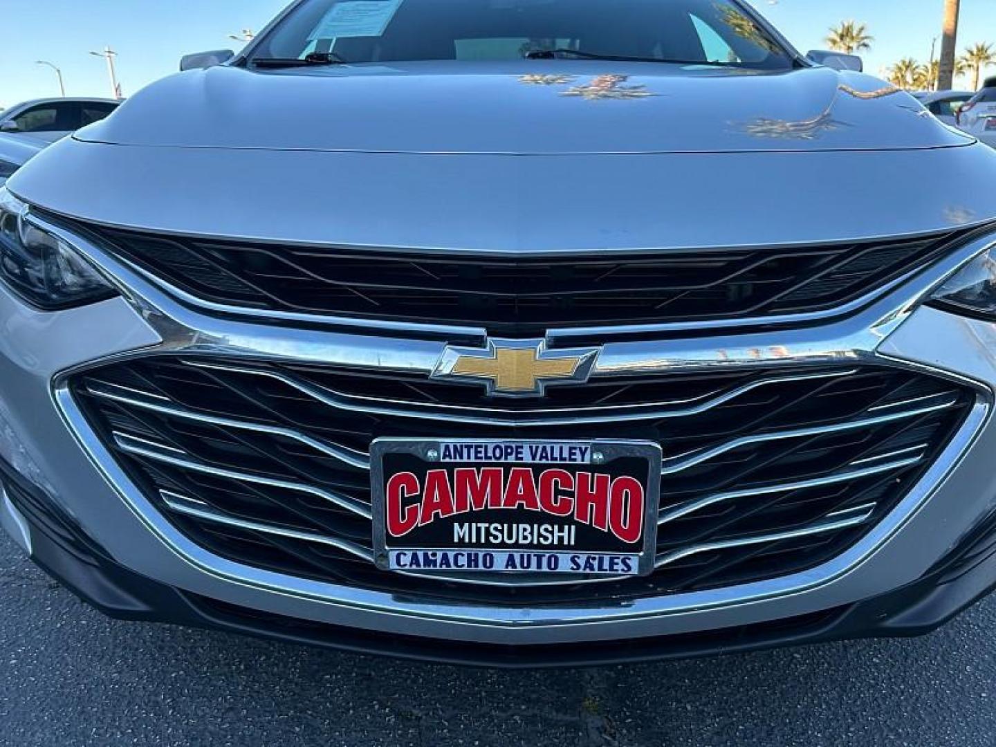 2022 silver Chevrolet Malibu (1G1ZD5ST3NF) with an 4-Cyl Turbo 1.5 Liter engine, Automatic CVT transmission, located at 412 Auto Vista Drive, Palmdale, CA, 93551, (661) 945-0620, 34.592636, -118.136681 - Photo#8