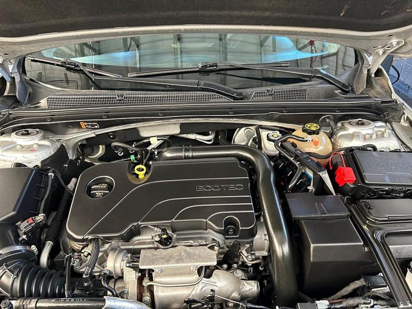 2022 silver Chevrolet Malibu (1G1ZD5ST3NF) with an 4-Cyl Turbo 1.5 Liter engine, Automatic CVT transmission, located at 412 Auto Vista Drive, Palmdale, CA, 93551, (661) 945-0620, 34.592636, -118.136681 - Photo#35