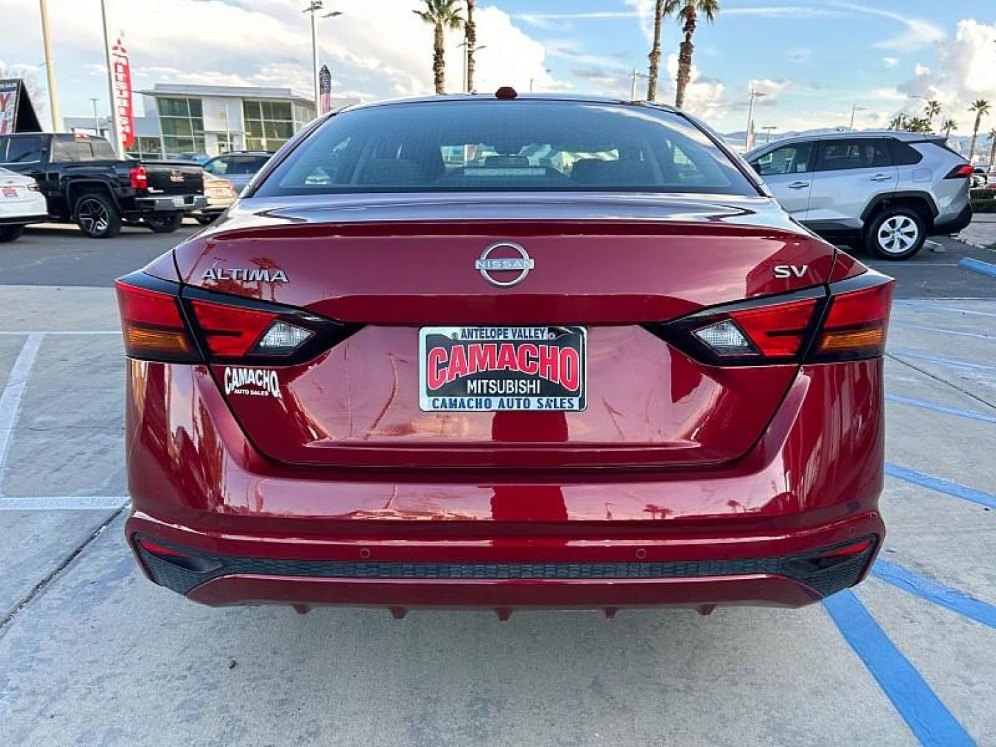2024 RED Nissan Altima (1N4BL4DVXRN) with an 4-Cyl 2.5 Liter engine, Automatic Xtronic CVT transmission, located at 412 Auto Vista Drive, Palmdale, CA, 93551, (661) 945-0620, 34.592636, -118.136681 - Photo#4