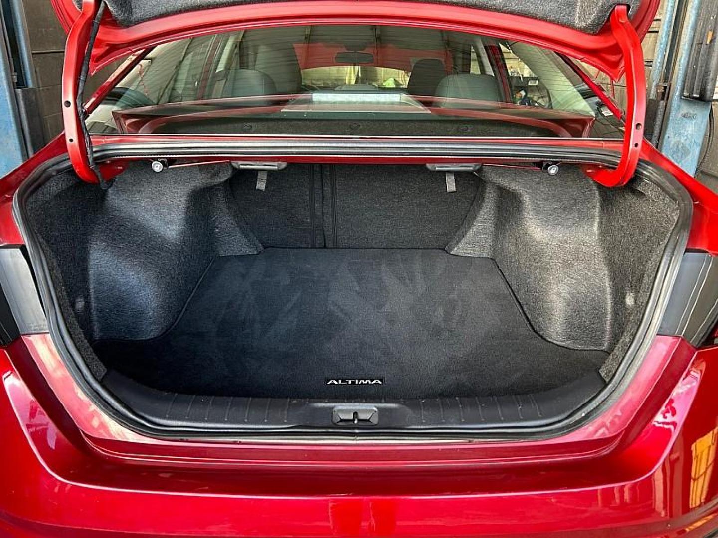 2024 RED Nissan Altima (1N4BL4DVXRN) with an 4-Cyl 2.5 Liter engine, Automatic Xtronic CVT transmission, located at 412 Auto Vista Drive, Palmdale, CA, 93551, (661) 945-0620, 34.592636, -118.136681 - Photo#27