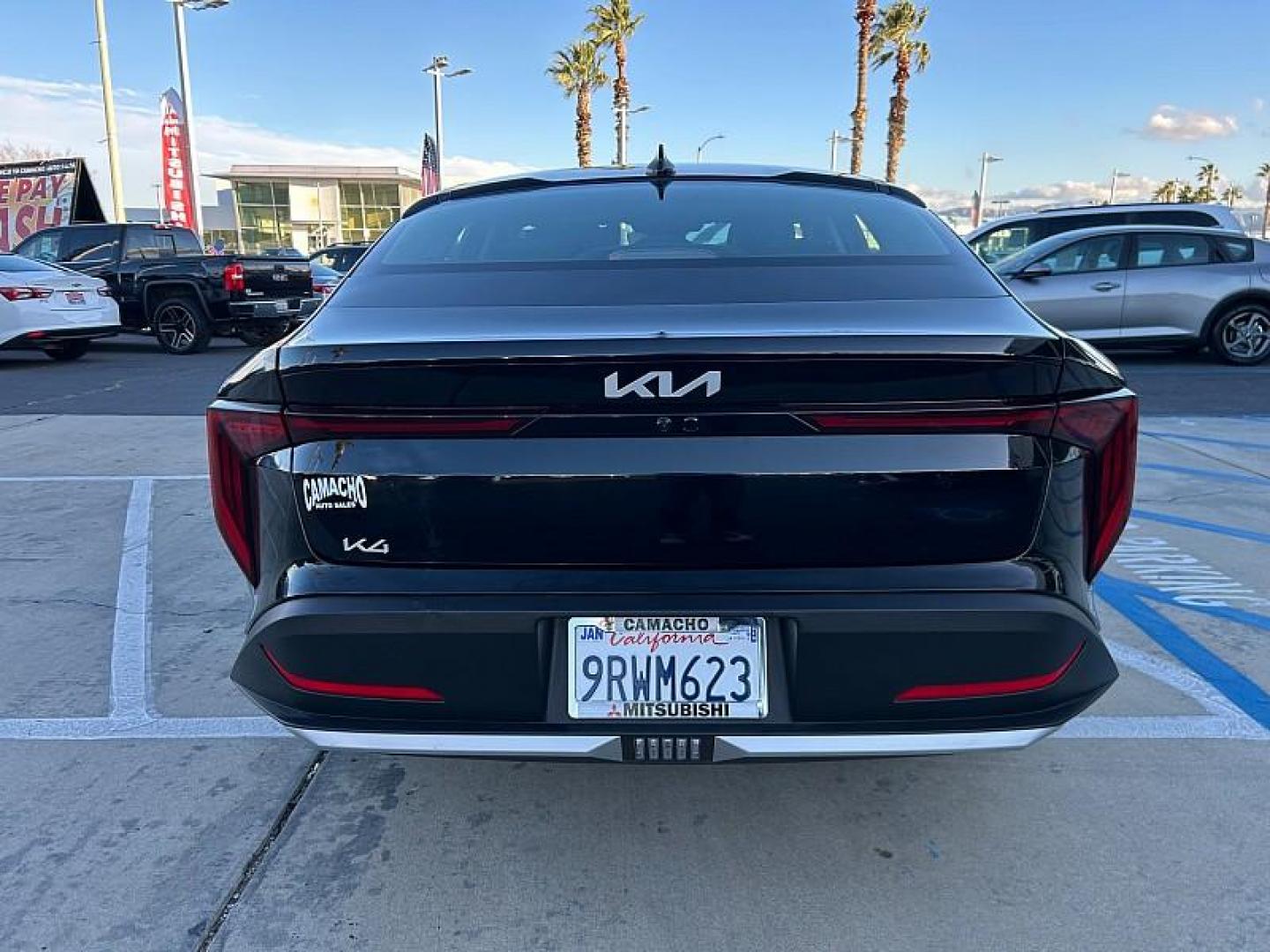 2025 BLACK Kia K4 (3KPFT4DE5SE) with an 4-Cyl 2.0 Liter engine, Automatic IVT transmission, located at 412 Auto Vista Drive, Palmdale, CA, 93551, (661) 945-0620, 34.592636, -118.136681 - Photo#7