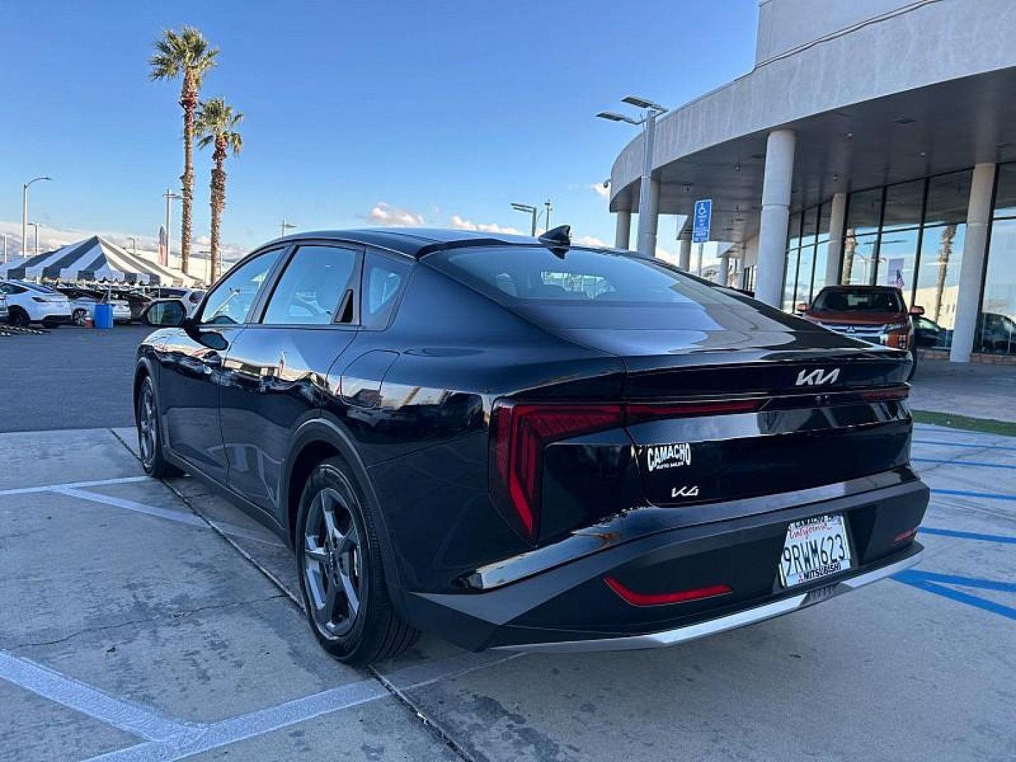 2025 BLACK Kia K4 (3KPFT4DE5SE) with an 4-Cyl 2.0 Liter engine, Automatic IVT transmission, located at 412 Auto Vista Drive, Palmdale, CA, 93551, (661) 945-0620, 34.592636, -118.136681 - Photo#8
