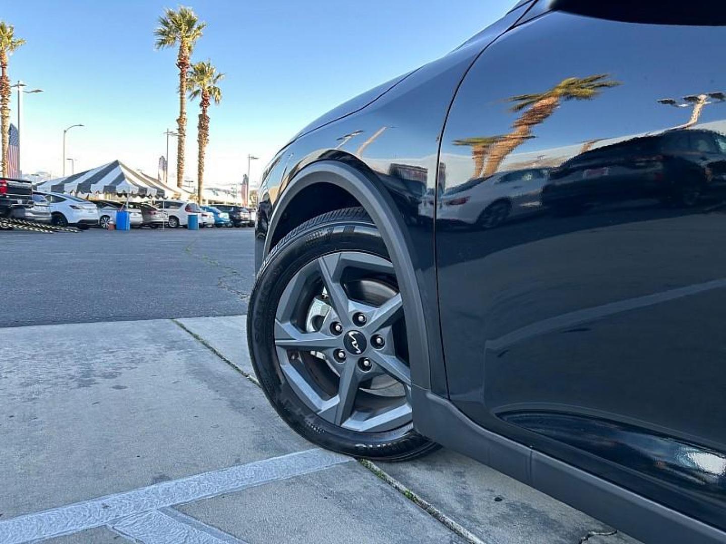 2025 BLACK Kia K4 (3KPFT4DE5SE) with an 4-Cyl 2.0 Liter engine, Automatic IVT transmission, located at 412 Auto Vista Drive, Palmdale, CA, 93551, (661) 945-0620, 34.592636, -118.136681 - Photo#14