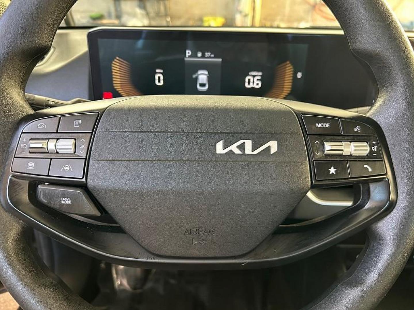 2025 BLACK Kia K4 (3KPFT4DE5SE) with an 4-Cyl 2.0 Liter engine, Automatic IVT transmission, located at 412 Auto Vista Drive, Palmdale, CA, 93551, (661) 945-0620, 34.592636, -118.136681 - Photo#19