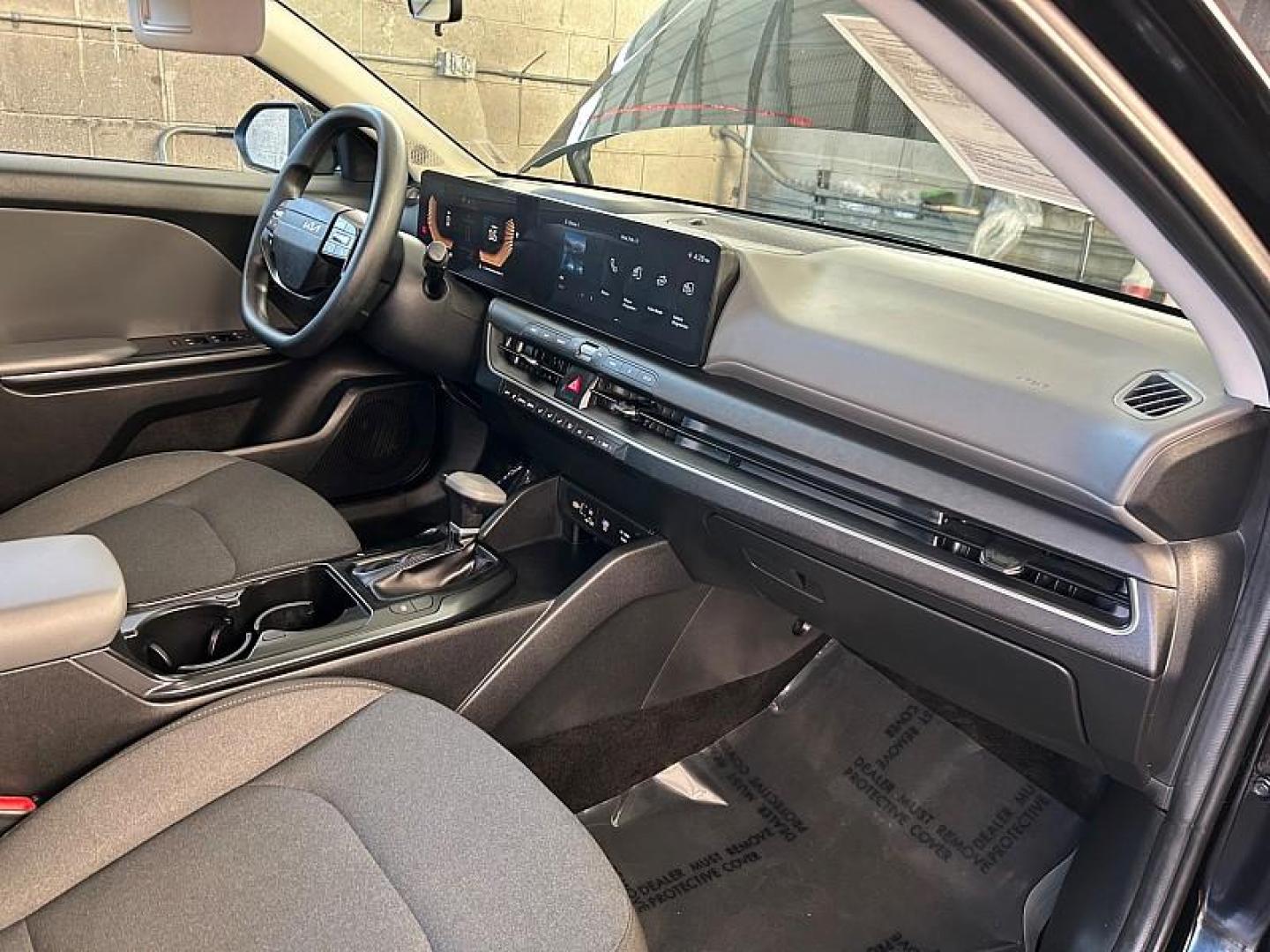 2025 BLACK Kia K4 (3KPFT4DE5SE) with an 4-Cyl 2.0 Liter engine, Automatic IVT transmission, located at 412 Auto Vista Drive, Palmdale, CA, 93551, (661) 945-0620, 34.592636, -118.136681 - Photo#28