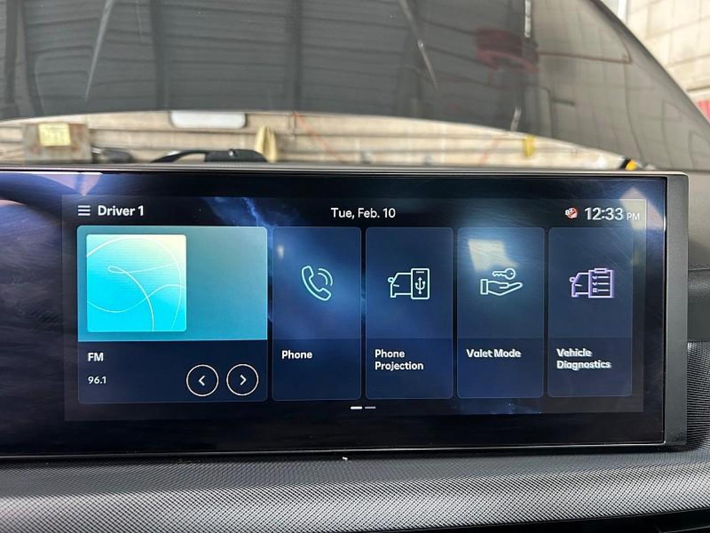 2025 BLACK Hyundai Sonata (KMHL64JA8SA) with an 4-Cyl 2.5 Liter engine, Automatic 8-Spd transmission, located at 412 Auto Vista Drive, Palmdale, CA, 93551, (661) 945-0620, 34.592636, -118.136681 - Photo#26