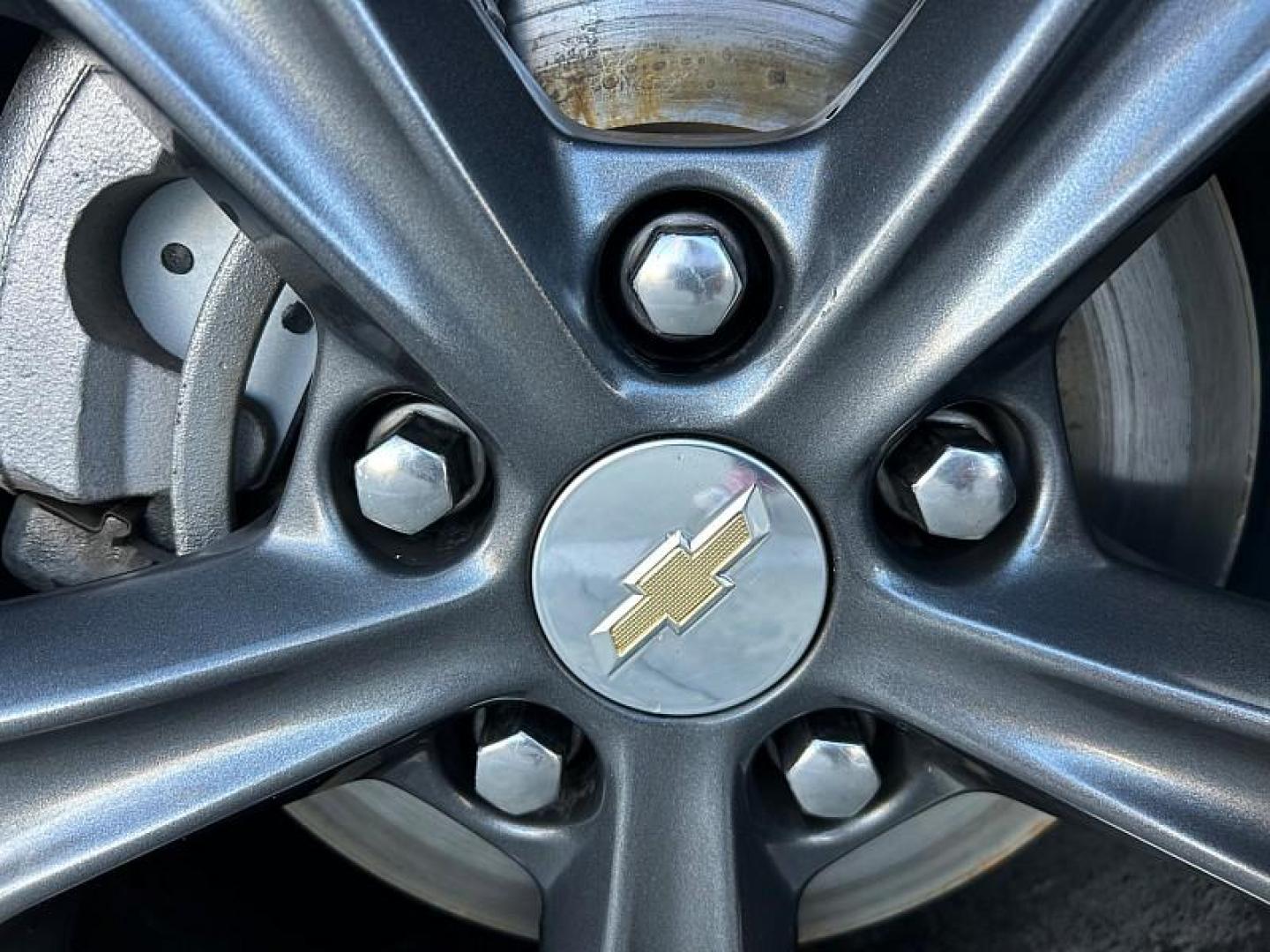 2023 GRAY Chevrolet Malibu (1G1ZD5ST2PF) with an 4-Cyl Turbo 1.5 Liter engine, Automatic CVT transmission, located at 412 Auto Vista Drive, Palmdale, CA, 93551, (661) 945-0620, 34.592636, -118.136681 - Photo#11