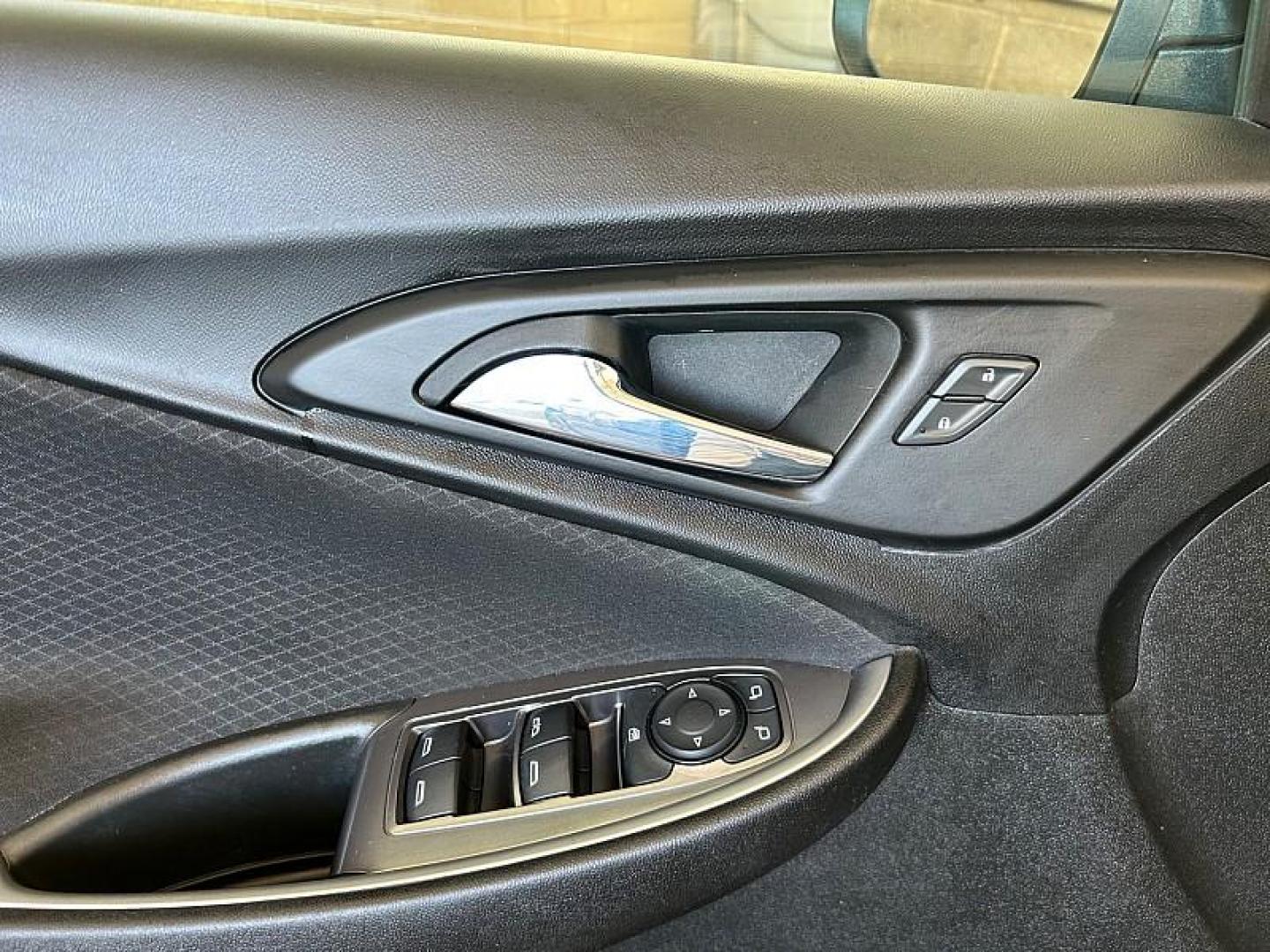 2023 GRAY Chevrolet Malibu (1G1ZD5ST2PF) with an 4-Cyl Turbo 1.5 Liter engine, Automatic CVT transmission, located at 412 Auto Vista Drive, Palmdale, CA, 93551, (661) 945-0620, 34.592636, -118.136681 - Photo#28