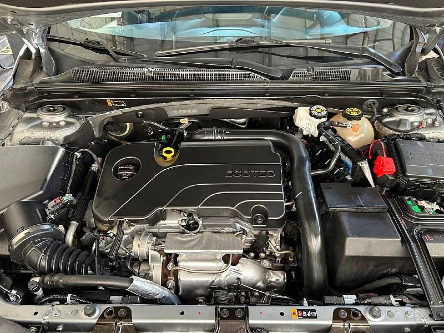 2023 GRAY Chevrolet Malibu (1G1ZD5ST2PF) with an 4-Cyl Turbo 1.5 Liter engine, Automatic CVT transmission, located at 412 Auto Vista Drive, Palmdale, CA, 93551, (661) 945-0620, 34.592636, -118.136681 - Photo#34