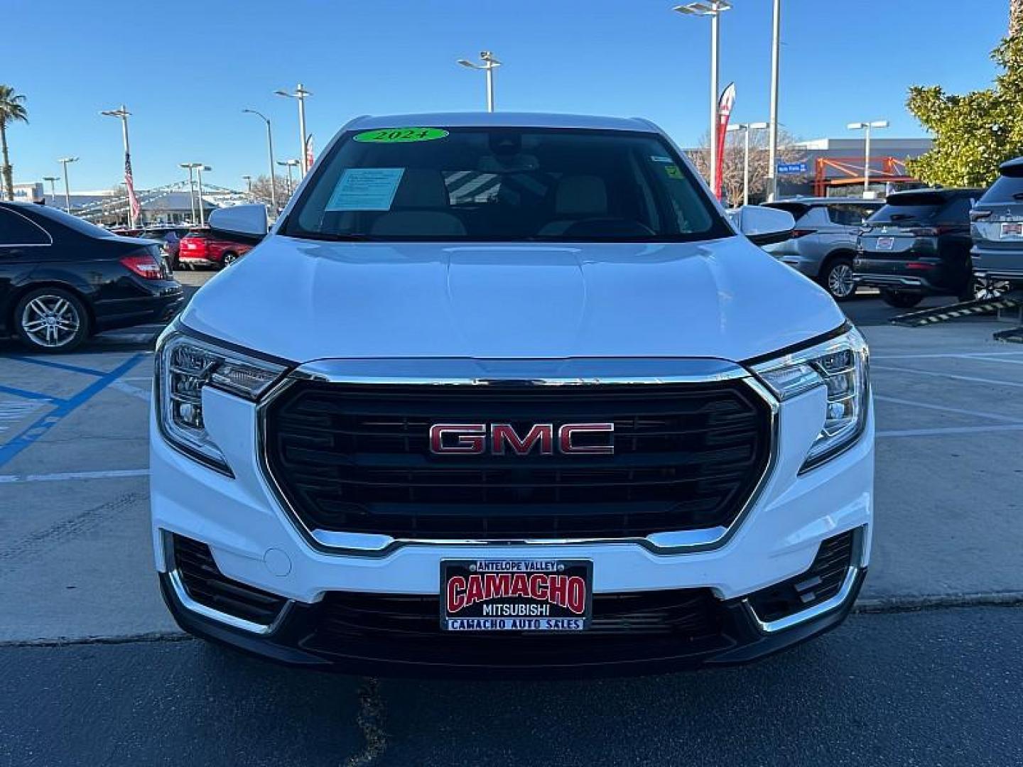 2024 WHITE GMC Terrain (3GKALMEG8RL) with an 4-Cyl Turbo 1.5 Liter engine, Automatic 9-Spd transmission, located at 412 Auto Vista Drive, Palmdale, CA, 93551, (661) 945-0620, 34.592636, -118.136681 - Photo#1