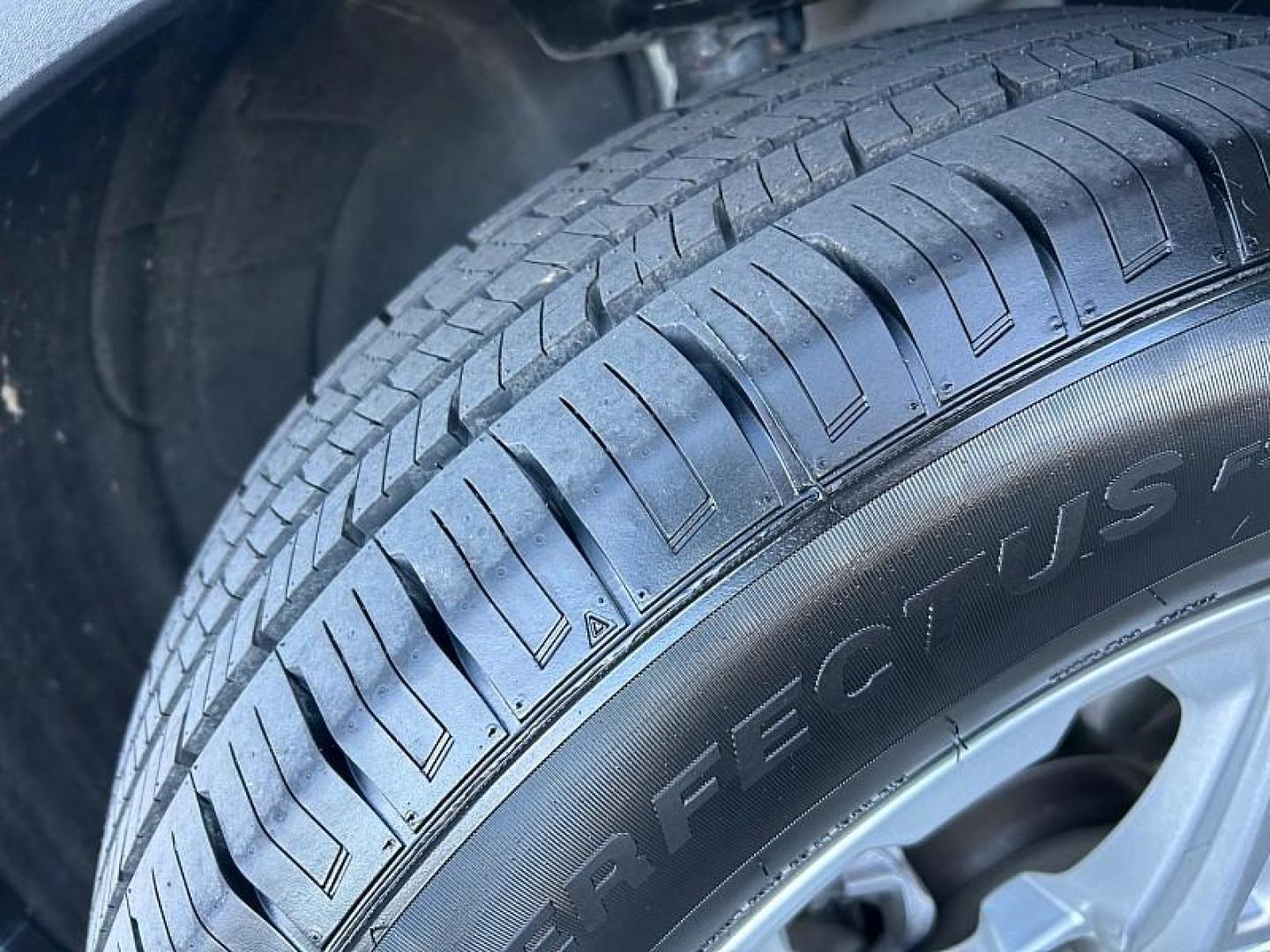 2024 WHITE GMC Terrain (3GKALMEG8RL) with an 4-Cyl Turbo 1.5 Liter engine, Automatic 9-Spd transmission, located at 412 Auto Vista Drive, Palmdale, CA, 93551, (661) 945-0620, 34.592636, -118.136681 - Photo#10