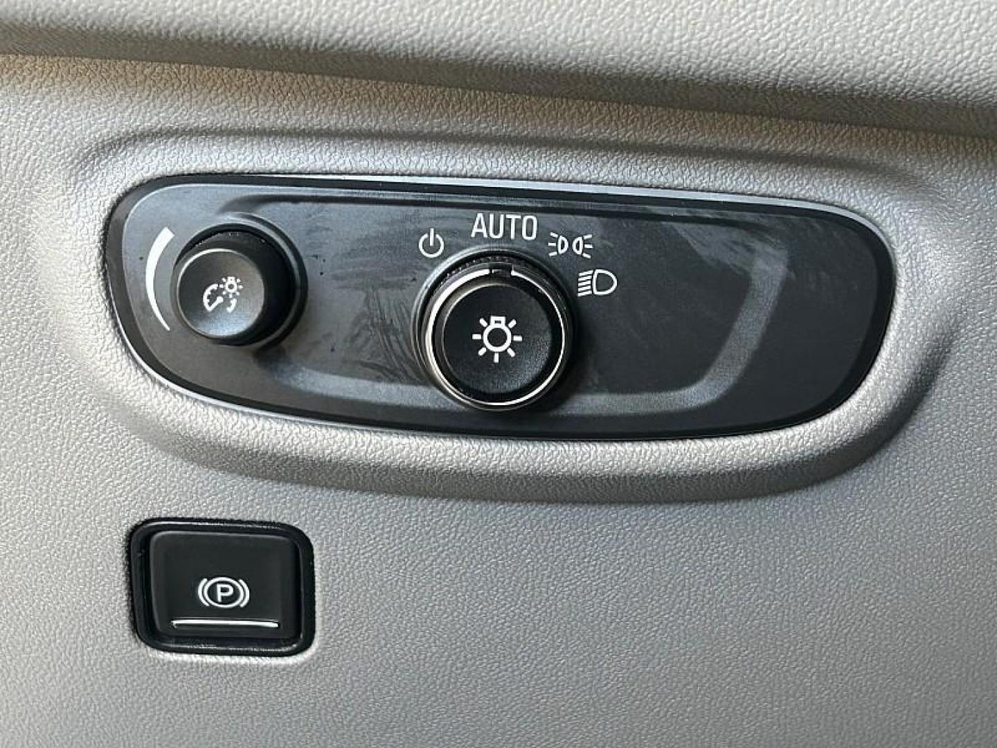 2024 WHITE GMC Terrain (3GKALMEG8RL) with an 4-Cyl Turbo 1.5 Liter engine, Automatic 9-Spd transmission, located at 412 Auto Vista Drive, Palmdale, CA, 93551, (661) 945-0620, 34.592636, -118.136681 - Photo#31