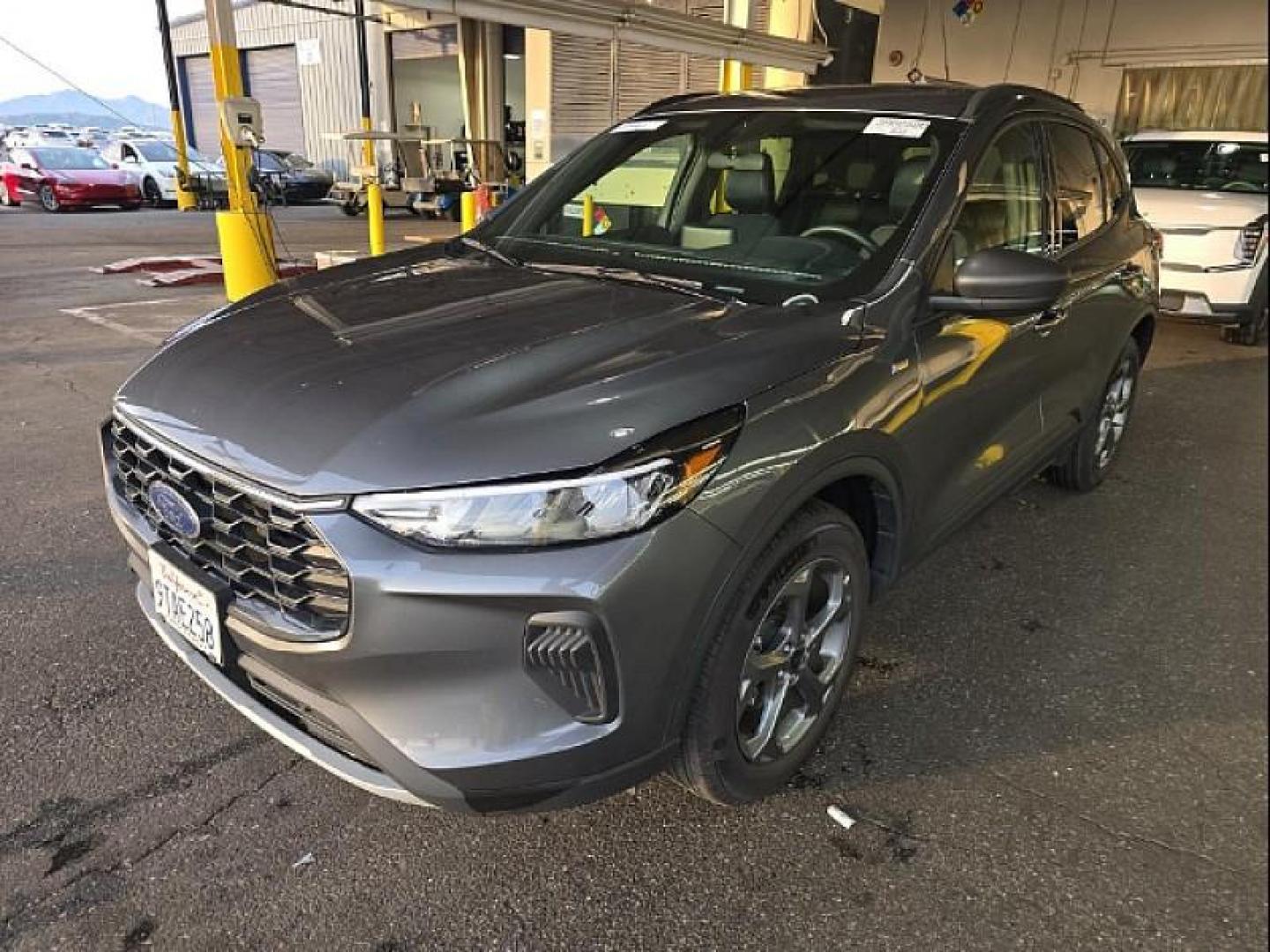 2025 GRAY Ford Escape (1FMCU9MN5SU) with an 3-Cyl EcoBoost Turbo 1.5 Liter engine, Automatic 8-Spd transmission, located at 412 Auto Vista Drive, Palmdale, CA, 93551, (661) 945-0620, 34.592636, -118.136681 - Photo#7