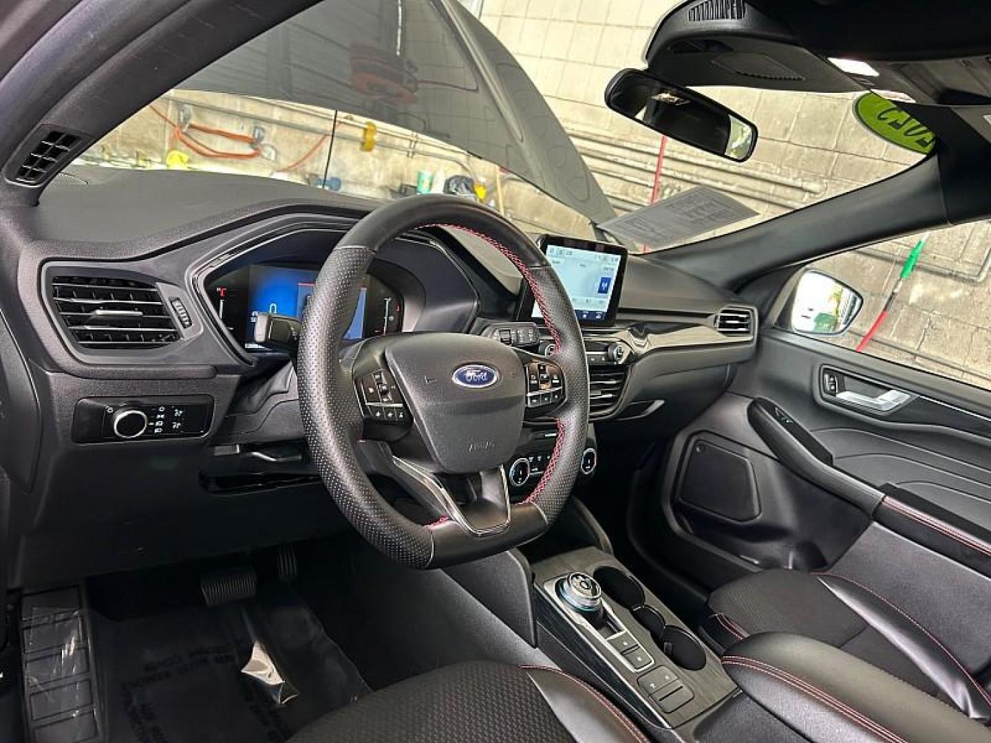 2025 GRAY Ford Escape (1FMCU9MN5SU) with an 3-Cyl EcoBoost Turbo 1.5 Liter engine, Automatic 8-Spd transmission, located at 412 Auto Vista Drive, Palmdale, CA, 93551, (661) 945-0620, 34.592636, -118.136681 - Photo#21
