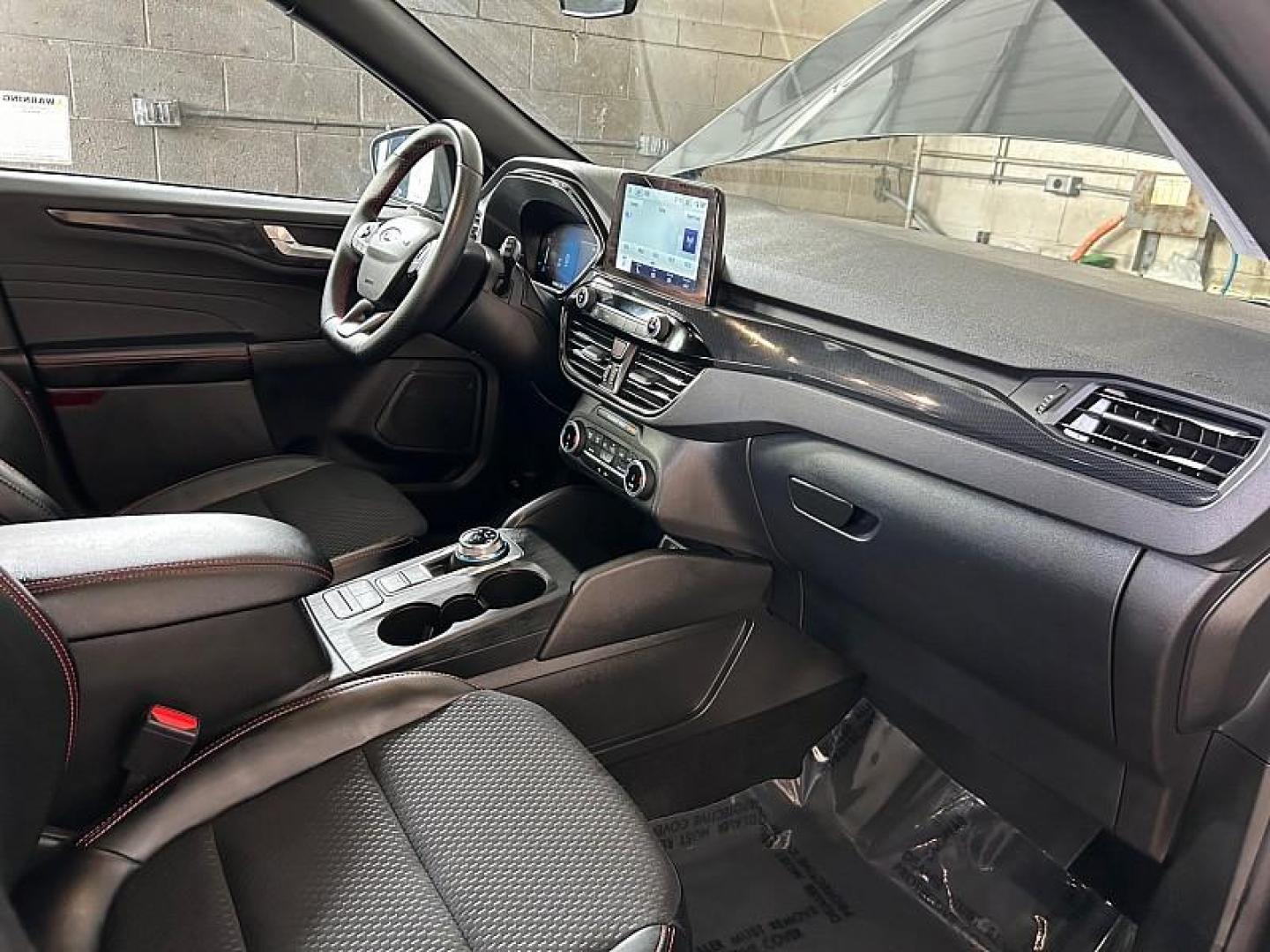 2025 GRAY Ford Escape (1FMCU9MN5SU) with an 3-Cyl EcoBoost Turbo 1.5 Liter engine, Automatic 8-Spd transmission, located at 412 Auto Vista Drive, Palmdale, CA, 93551, (661) 945-0620, 34.592636, -118.136681 - Photo#29