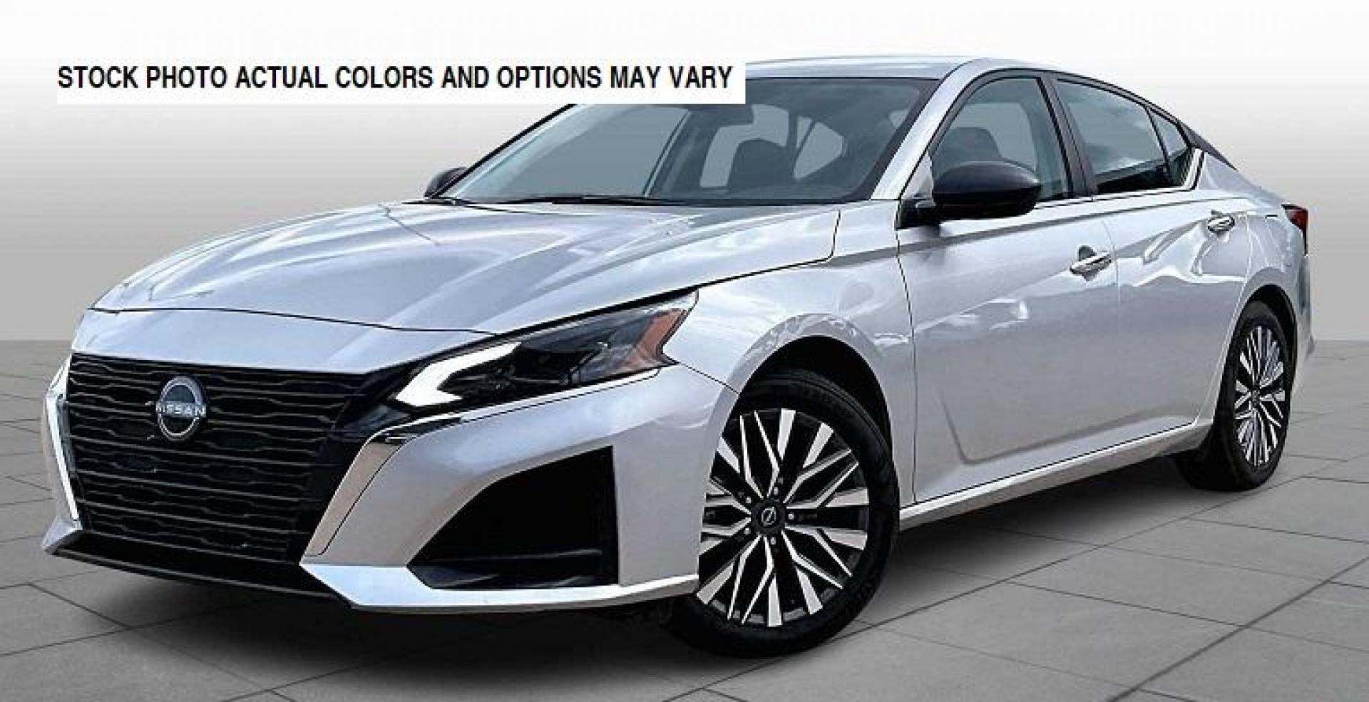 2024 SILVER Nissan Altima (1N4BL4DV2RN) with an 4-Cyl 2.5 Liter engine, Automatic Xtronic CVT transmission, located at 412 Auto Vista Drive, Palmdale, CA, 93551, (661) 945-0620, 34.592636, -118.136681 - Photo#1