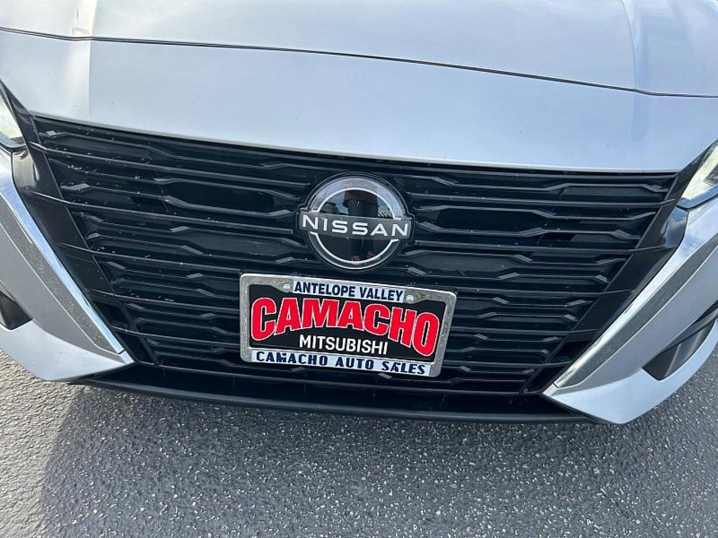 2024 SILVER Nissan Altima (1N4BL4DV2RN) with an 4-Cyl 2.5 Liter engine, Automatic Xtronic CVT transmission, located at 412 Auto Vista Drive, Palmdale, CA, 93551, (661) 945-0620, 34.592636, -118.136681 - Photo#13