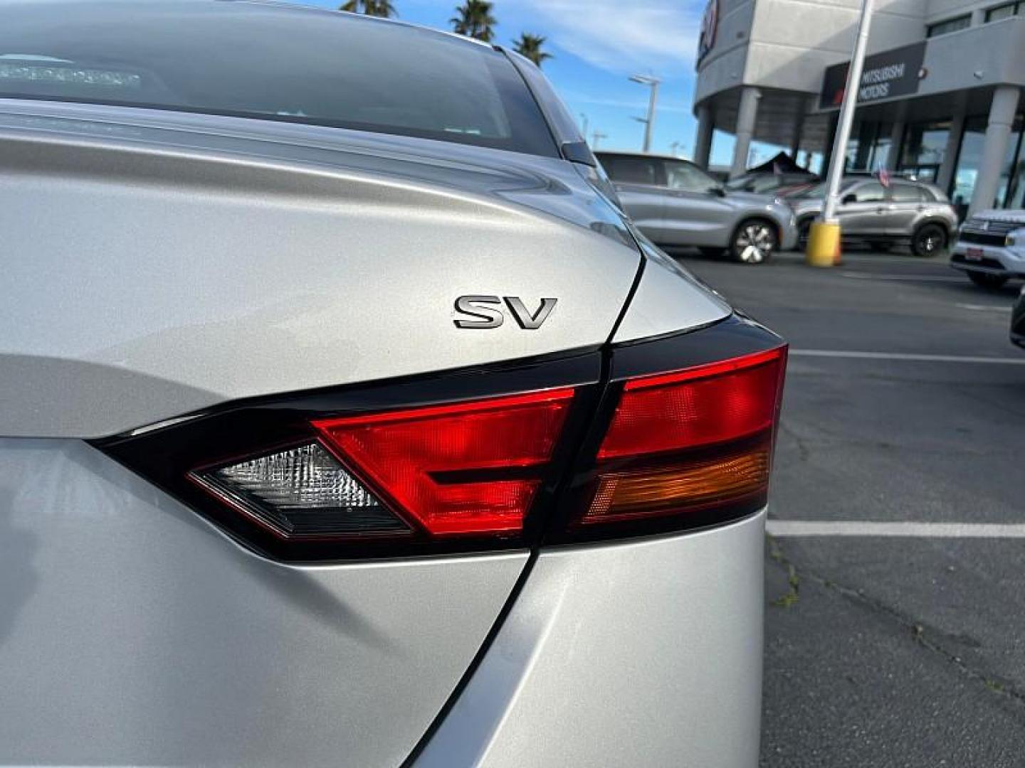 2024 SILVER Nissan Altima (1N4BL4DV2RN) with an 4-Cyl 2.5 Liter engine, Automatic Xtronic CVT transmission, located at 412 Auto Vista Drive, Palmdale, CA, 93551, (661) 945-0620, 34.592636, -118.136681 - Photo#15