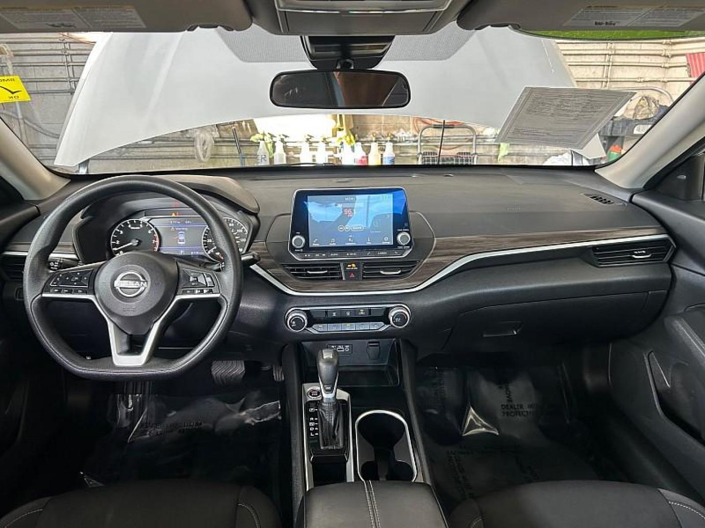 2024 SILVER Nissan Altima (1N4BL4DV2RN) with an 4-Cyl 2.5 Liter engine, Automatic Xtronic CVT transmission, located at 412 Auto Vista Drive, Palmdale, CA, 93551, (661) 945-0620, 34.592636, -118.136681 - Photo#19