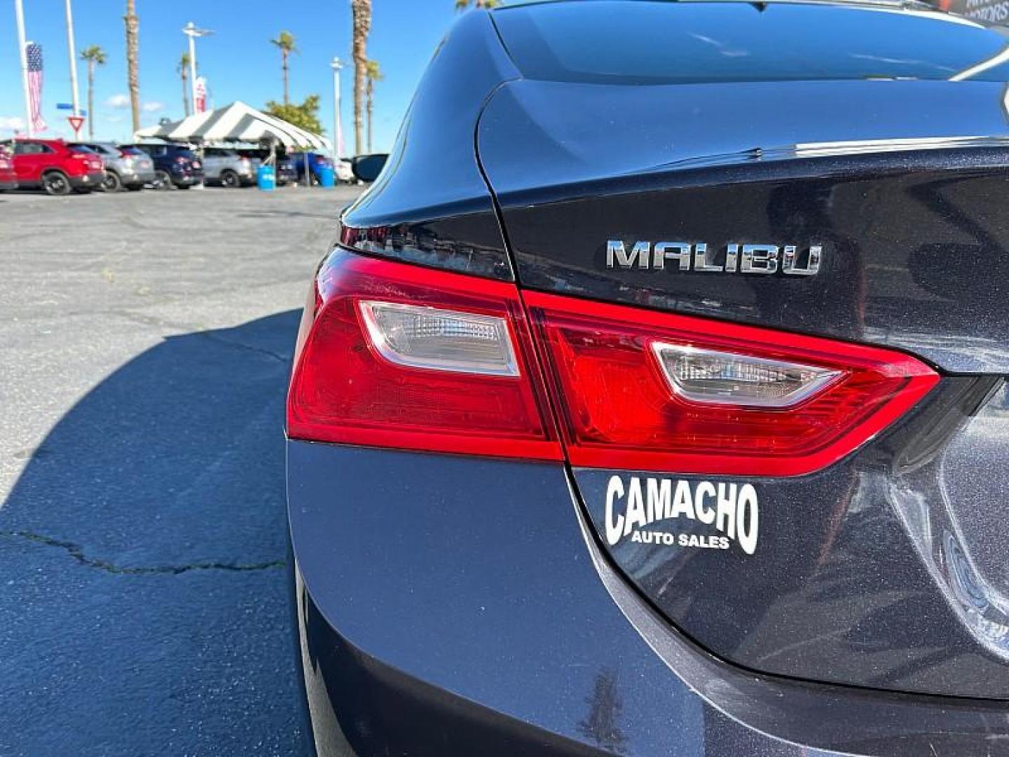 2023 GRAY Chevrolet Malibu (1G1ZD5STXPF) with an 4-Cyl Turbo 1.5 Liter engine, Automatic CVT transmission, located at 412 Auto Vista Drive, Palmdale, CA, 93551, (661) 945-0620, 34.592636, -118.136681 - Photo#11