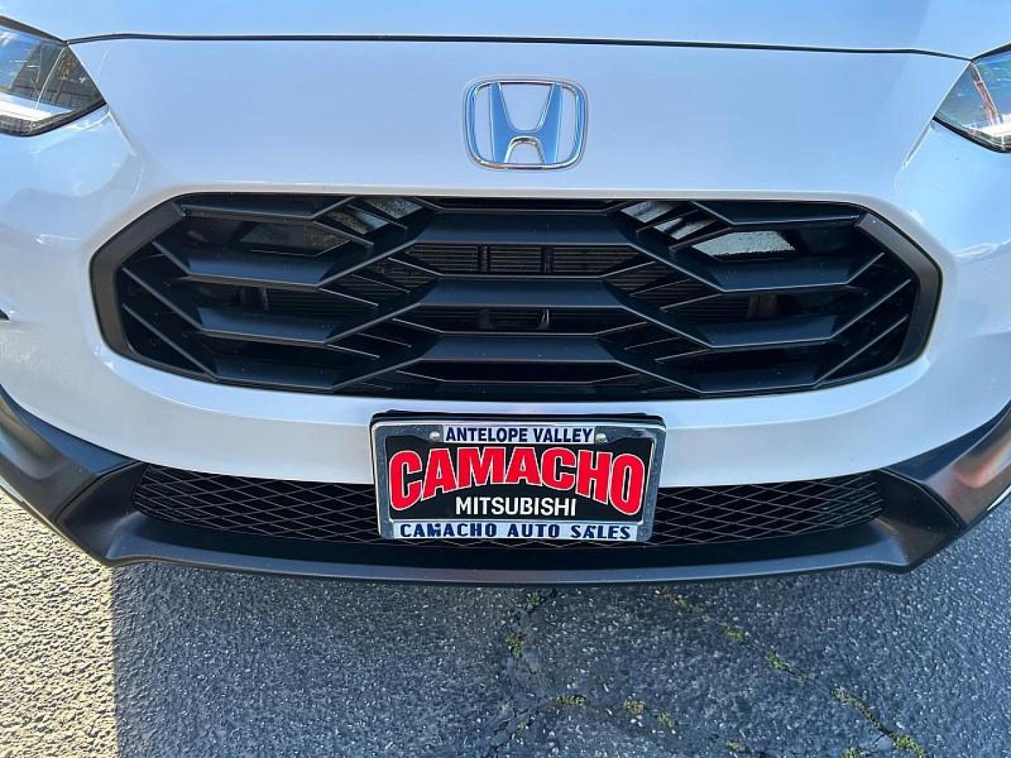 2024 WHITE Honda HR-V (3CZRZ2H5XRM) with an 4-Cyl 2.0 Liter engine, Automatic CVT transmission, located at 412 Auto Vista Drive, Palmdale, CA, 93551, (661) 945-0620, 34.592636, -118.136681 - Photo#4