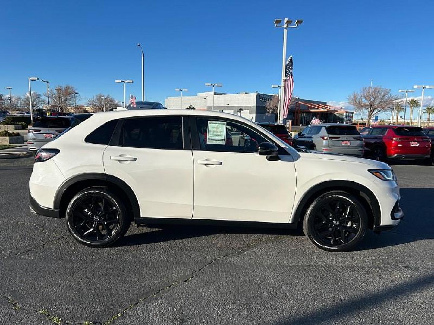 2024 WHITE Honda HR-V (3CZRZ2H5XRM) with an 4-Cyl 2.0 Liter engine, Automatic CVT transmission, located at 412 Auto Vista Drive, Palmdale, CA, 93551, (661) 945-0620, 34.592636, -118.136681 - Photo#5