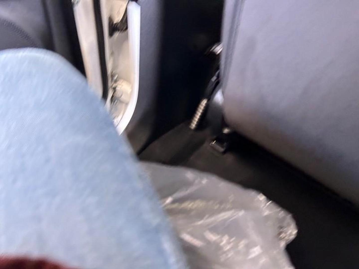 2024 WHITE Honda HR-V (3CZRZ2H5XRM) with an 4-Cyl 2.0 Liter engine, Automatic CVT transmission, located at 412 Auto Vista Drive, Palmdale, CA, 93551, (661) 945-0620, 34.592636, -118.136681 - Photo#21