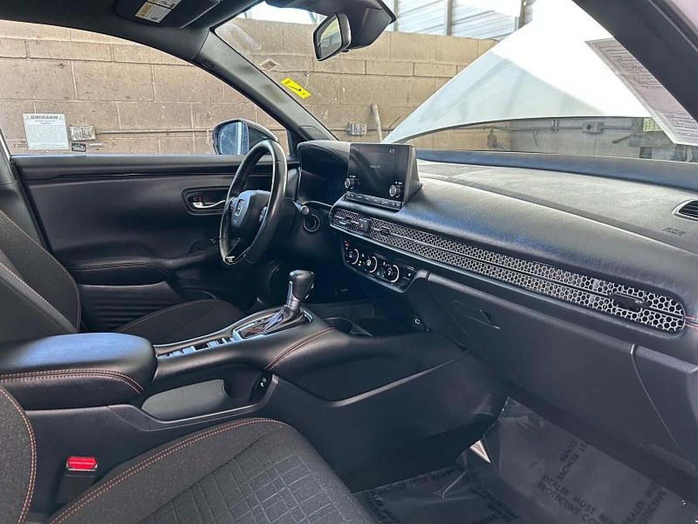 2024 WHITE Honda HR-V (3CZRZ2H5XRM) with an 4-Cyl 2.0 Liter engine, Automatic CVT transmission, located at 412 Auto Vista Drive, Palmdale, CA, 93551, (661) 945-0620, 34.592636, -118.136681 - Photo#28