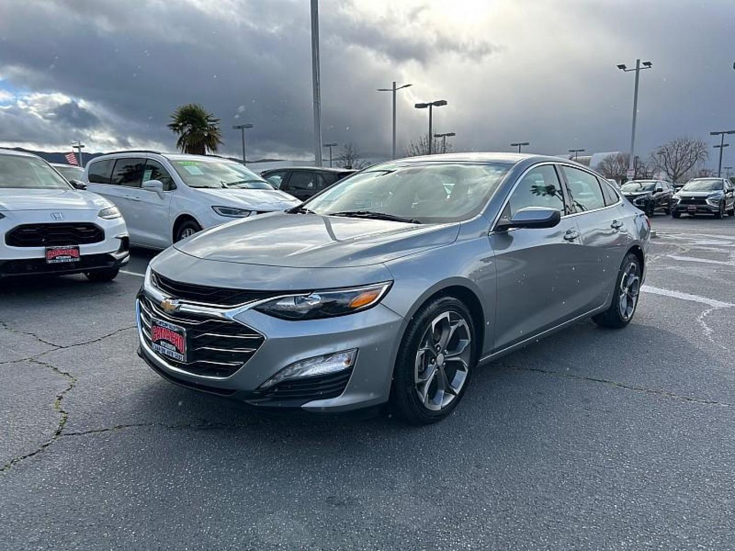 2024 GRAY Chevrolet Malibu (1G1ZD5ST4RF) with an 4-Cyl Turbo 1.5 Liter engine, Automatic CVT transmission, located at 412 Auto Vista Drive, Palmdale, CA, 93551, (661) 945-0620, 34.592636, -118.136681 - Photo#5