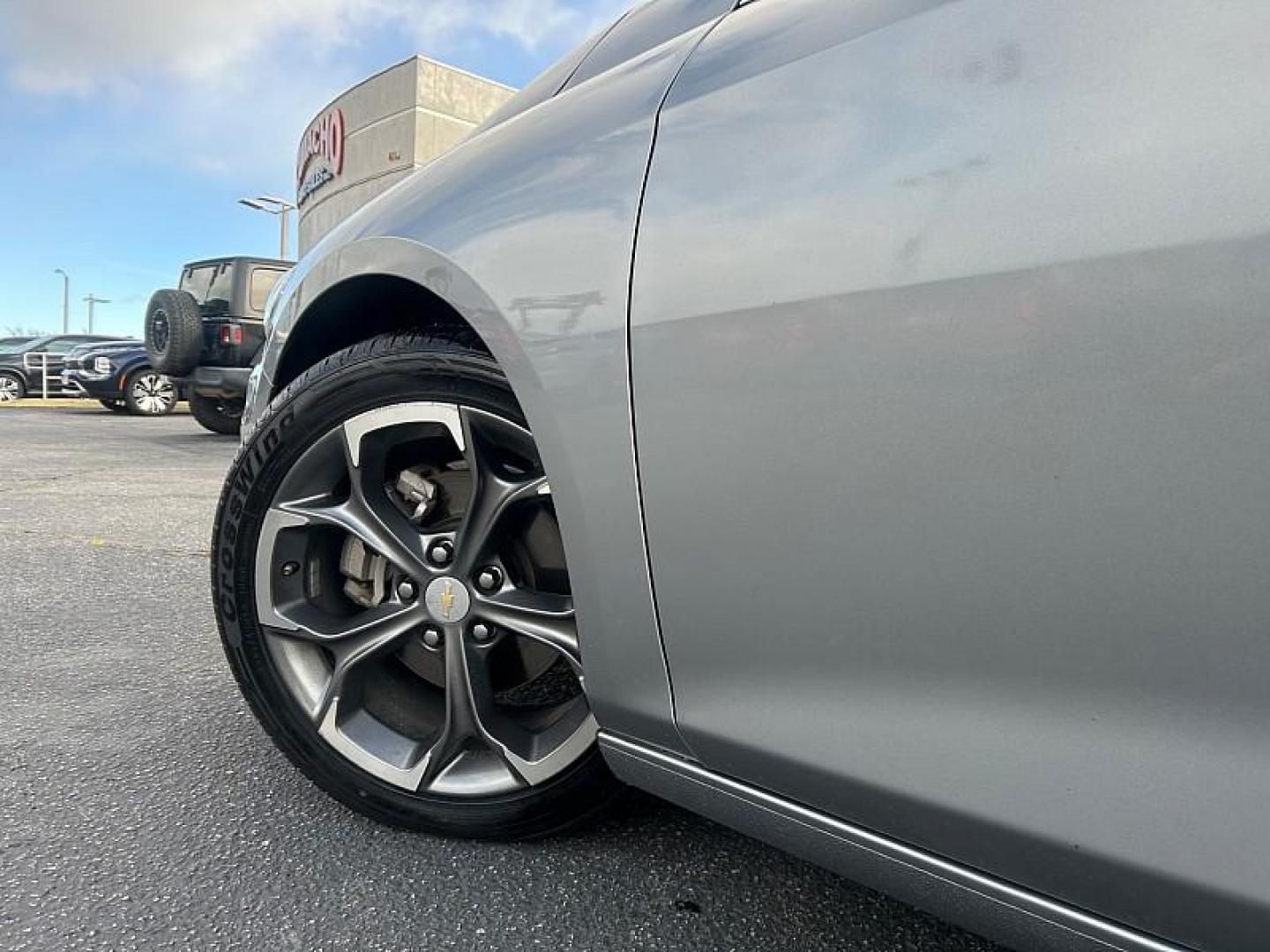 2024 GRAY Chevrolet Malibu (1G1ZD5ST4RF) with an 4-Cyl Turbo 1.5 Liter engine, Automatic CVT transmission, located at 412 Auto Vista Drive, Palmdale, CA, 93551, (661) 945-0620, 34.592636, -118.136681 - Photo#7