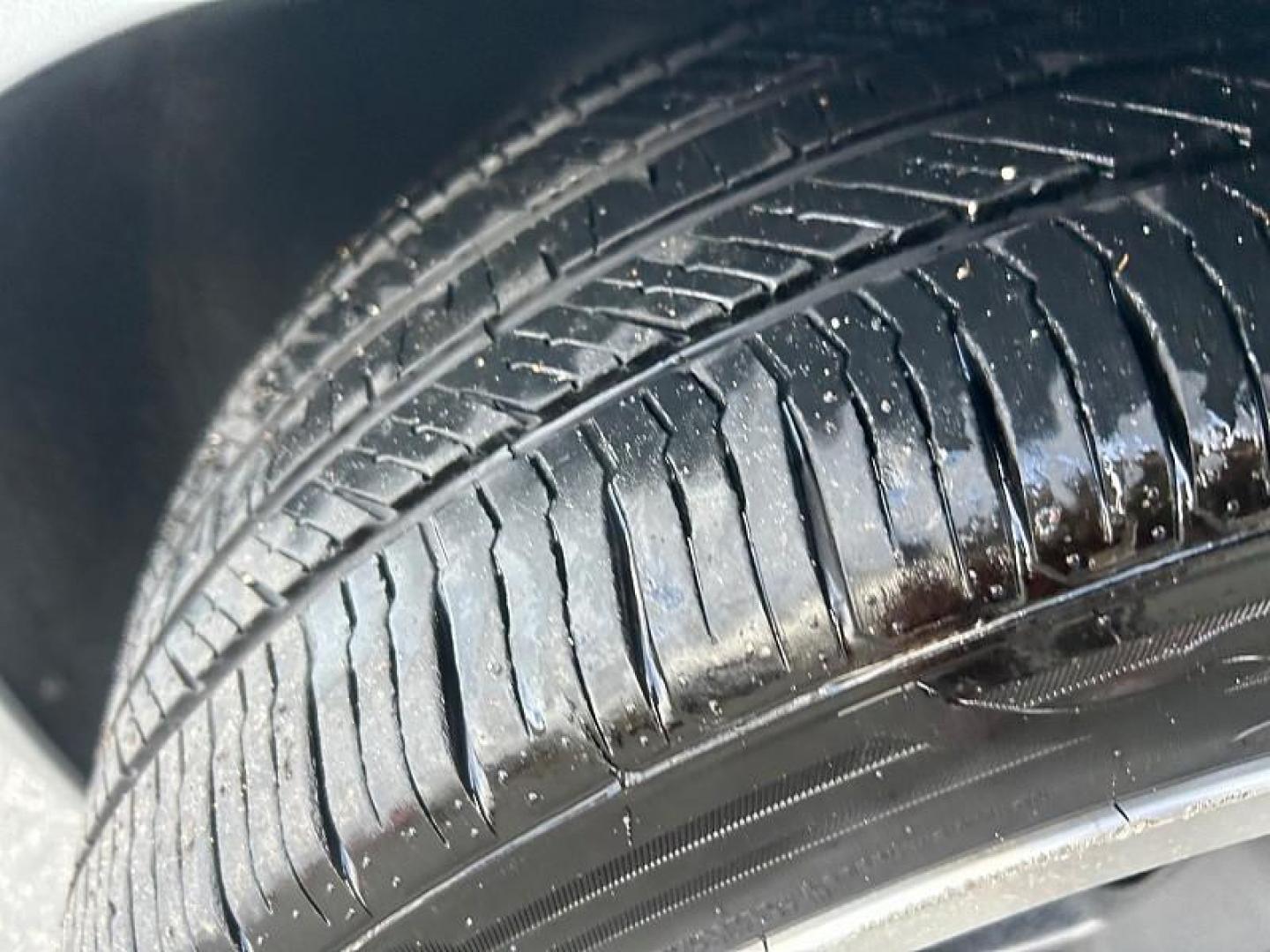 2024 GRAY Chevrolet Malibu (1G1ZD5ST4RF) with an 4-Cyl Turbo 1.5 Liter engine, Automatic CVT transmission, located at 412 Auto Vista Drive, Palmdale, CA, 93551, (661) 945-0620, 34.592636, -118.136681 - Photo#15