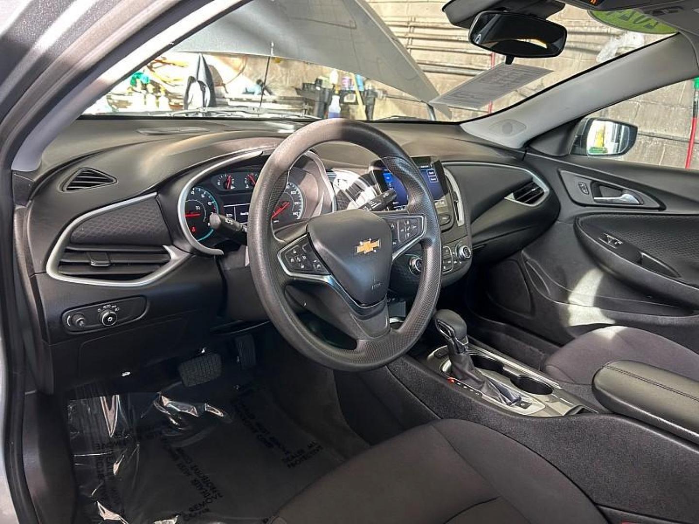 2024 GRAY Chevrolet Malibu (1G1ZD5ST4RF) with an 4-Cyl Turbo 1.5 Liter engine, Automatic CVT transmission, located at 412 Auto Vista Drive, Palmdale, CA, 93551, (661) 945-0620, 34.592636, -118.136681 - Photo#23