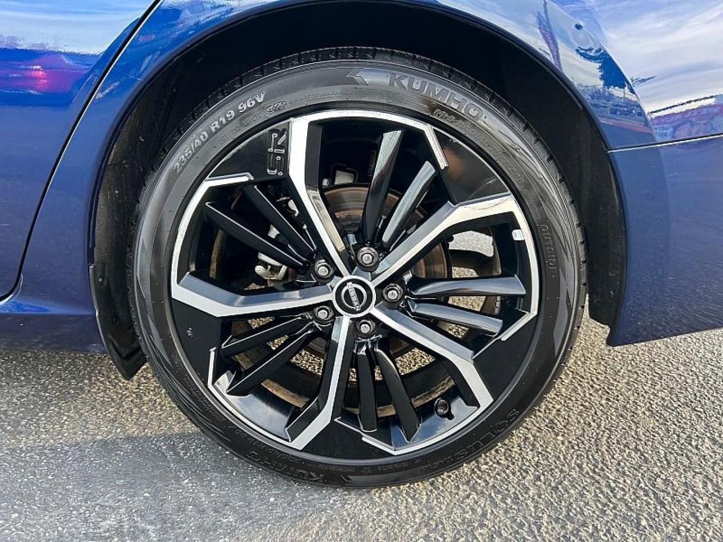 2023 BLUE Nissan Altima (1N4BL4CV5PN) with an 4-Cyl 2.5 Liter engine, Automatic Xtronic CVT transmission, located at 412 Auto Vista Drive, Palmdale, CA, 93551, (661) 945-0620, 34.592636, -118.136681 - Photo#13