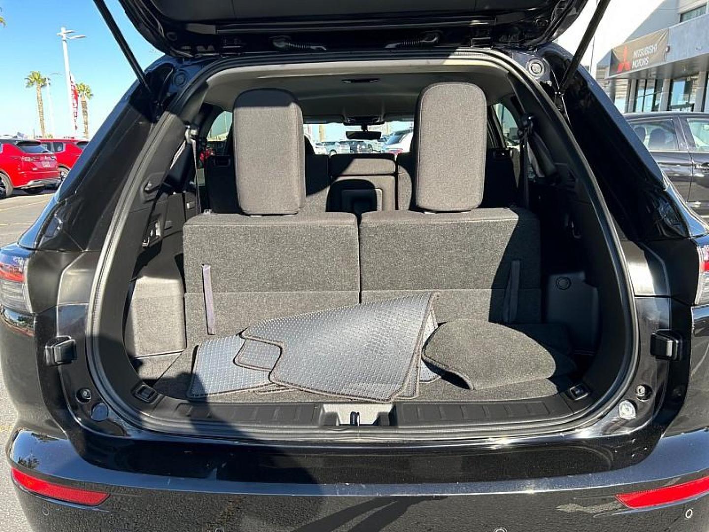 2025 BLACK Mitsubishi Outlander (JA4J4UA84SZ) with an 4-Cyl 2.5 Liter engine, Automatic CVT transmission, located at 412 Auto Vista Drive, Palmdale, CA, 93551, (661) 945-0620, 34.592636, -118.136681 - Photo#14