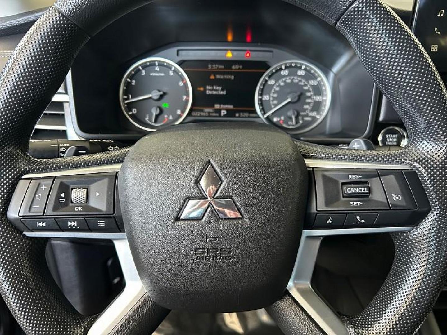 2025 BLACK Mitsubishi Outlander (JA4J4UA84SZ) with an 4-Cyl 2.5 Liter engine, Automatic CVT transmission, located at 412 Auto Vista Drive, Palmdale, CA, 93551, (661) 945-0620, 34.592636, -118.136681 - Photo#22