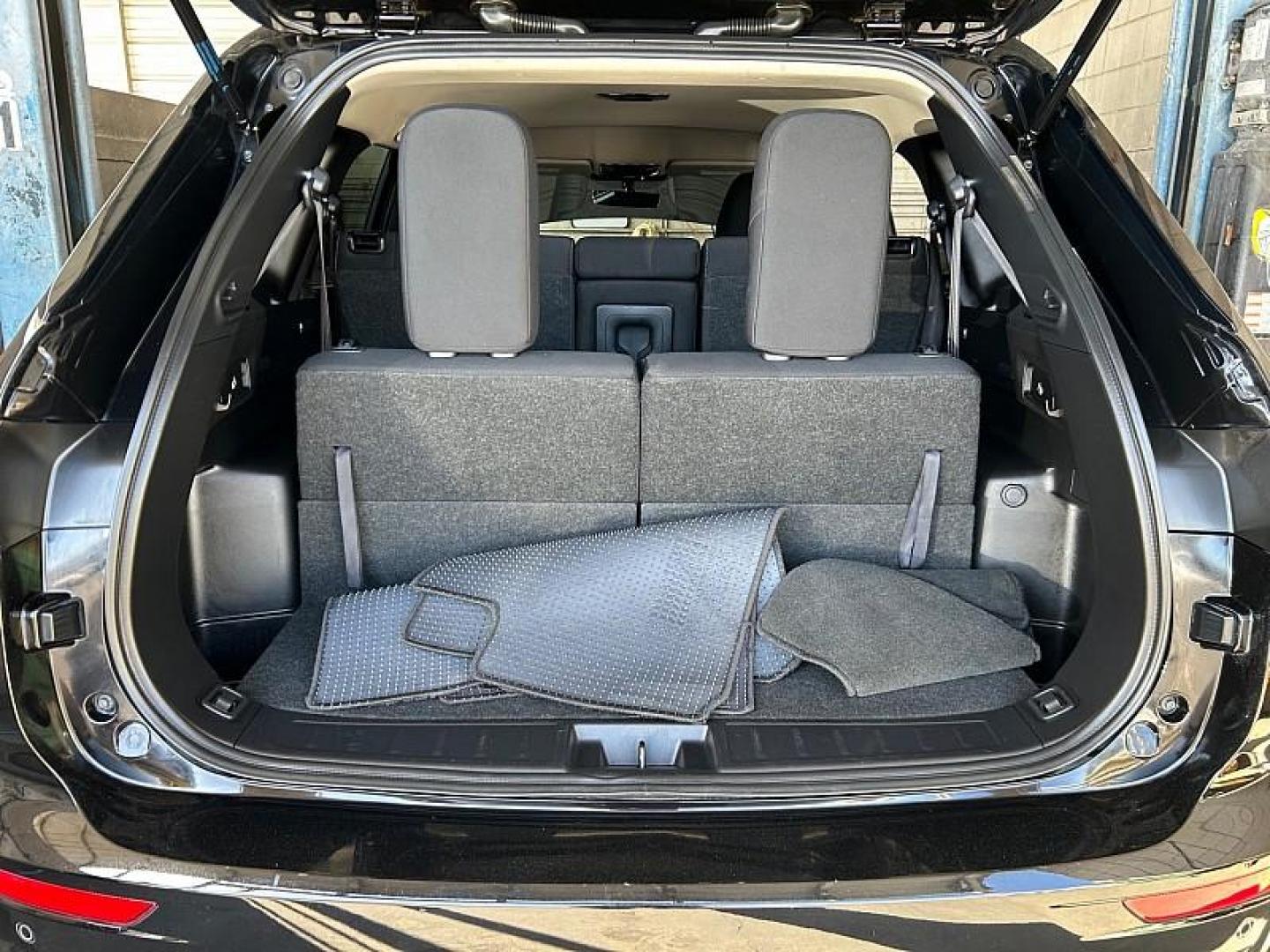 2025 BLACK Mitsubishi Outlander (JA4J4UA84SZ) with an 4-Cyl 2.5 Liter engine, Automatic CVT transmission, located at 412 Auto Vista Drive, Palmdale, CA, 93551, (661) 945-0620, 34.592636, -118.136681 - Photo#24