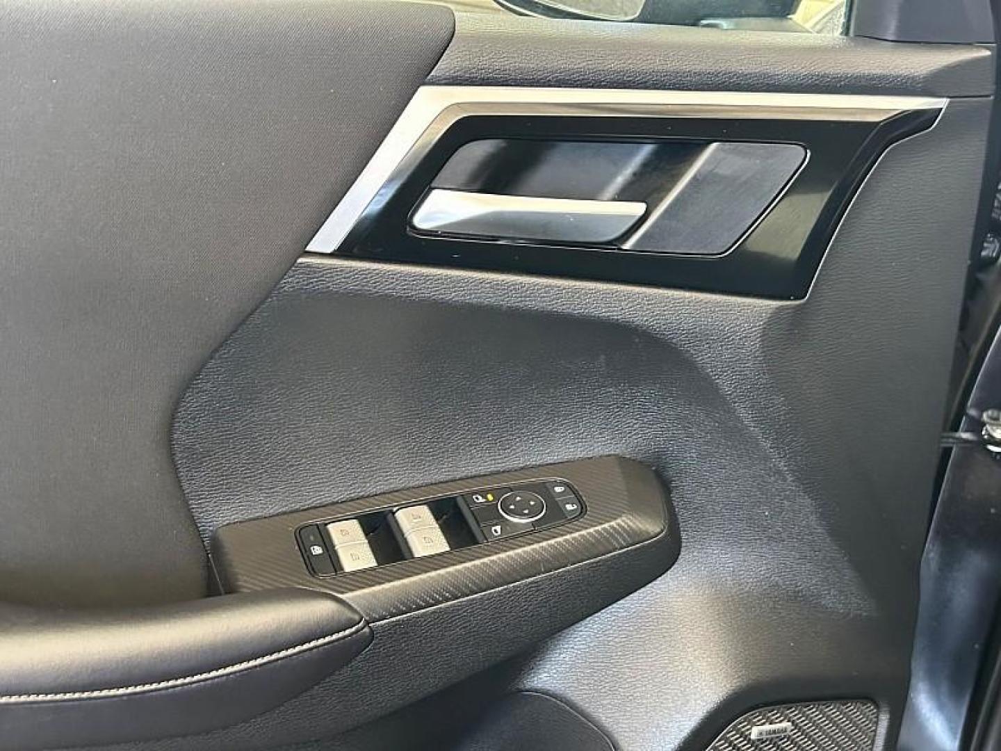 2025 BLACK Mitsubishi Outlander (JA4J4UA84SZ) with an 4-Cyl 2.5 Liter engine, Automatic CVT transmission, located at 412 Auto Vista Drive, Palmdale, CA, 93551, (661) 945-0620, 34.592636, -118.136681 - Photo#27