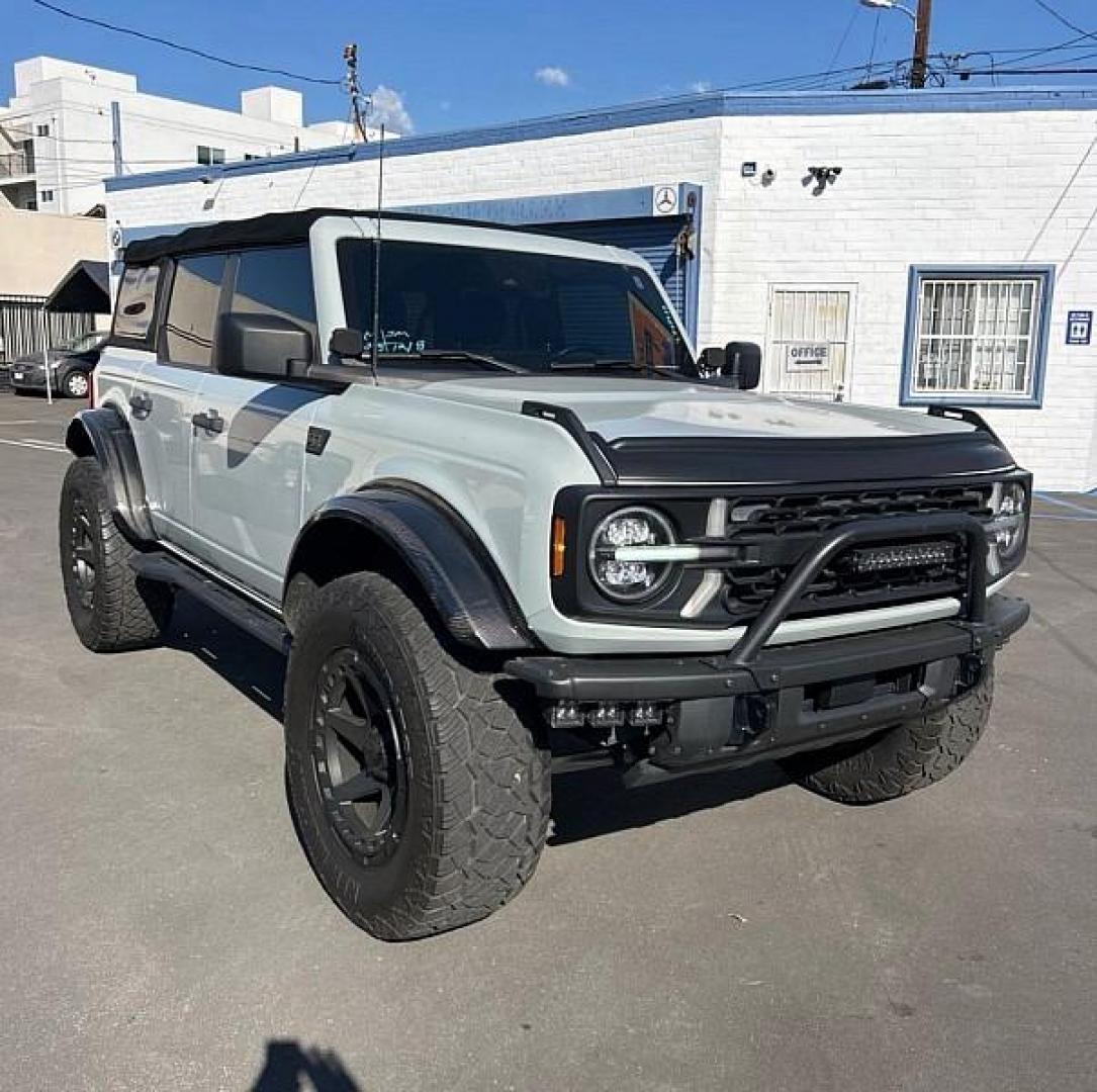 2022 GRAY Ford Bronco (1FMDE5BHXNL) with an 4-Cyl 2.3 Liter engine, Automatic transmission, located at 412 Auto Vista Drive, Palmdale, CA, 93551, (661) 945-0620, 34.592636, -118.136681 - Photo#2