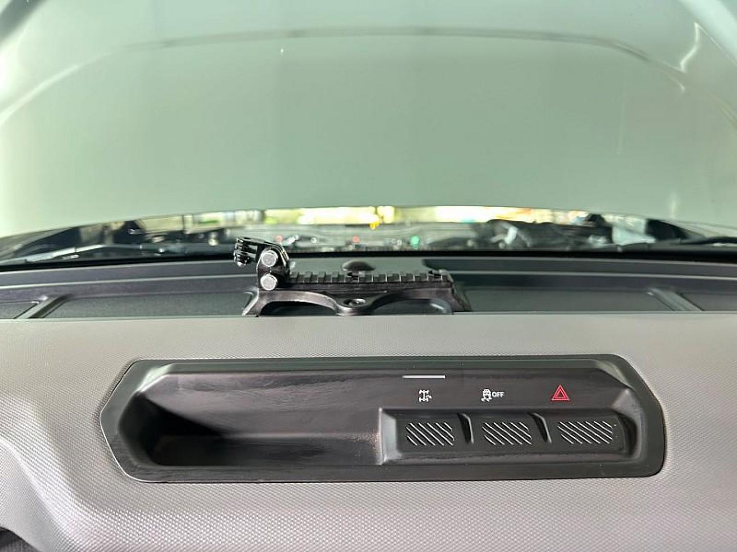 2022 GRAY Ford Bronco (1FMDE5BHXNL) with an 4-Cyl 2.3 Liter engine, Automatic transmission, located at 412 Auto Vista Drive, Palmdale, CA, 93551, (661) 945-0620, 34.592636, -118.136681 - Photo#25