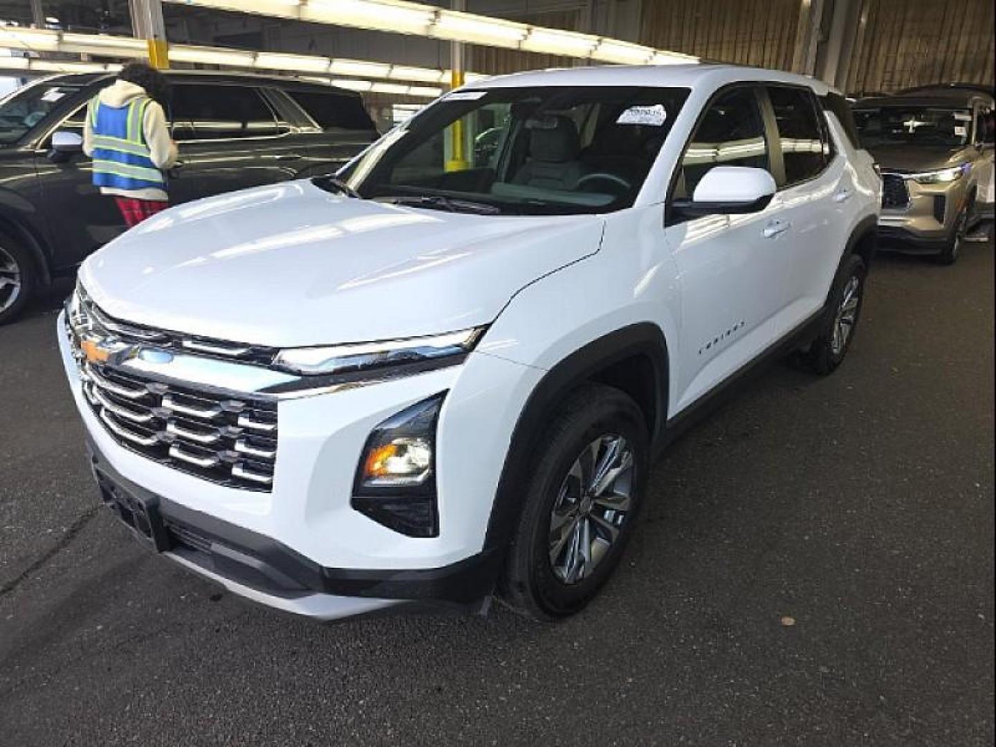 2025 WHITE Chevrolet Equinox (3GNAXHEG3SL) with an 4-Cyl Turbo 1.5 Liter engine, Automatic CVT transmission, located at 412 Auto Vista Drive, Palmdale, CA, 93551, (661) 945-0620, 34.592636, -118.136681 - Photo#1