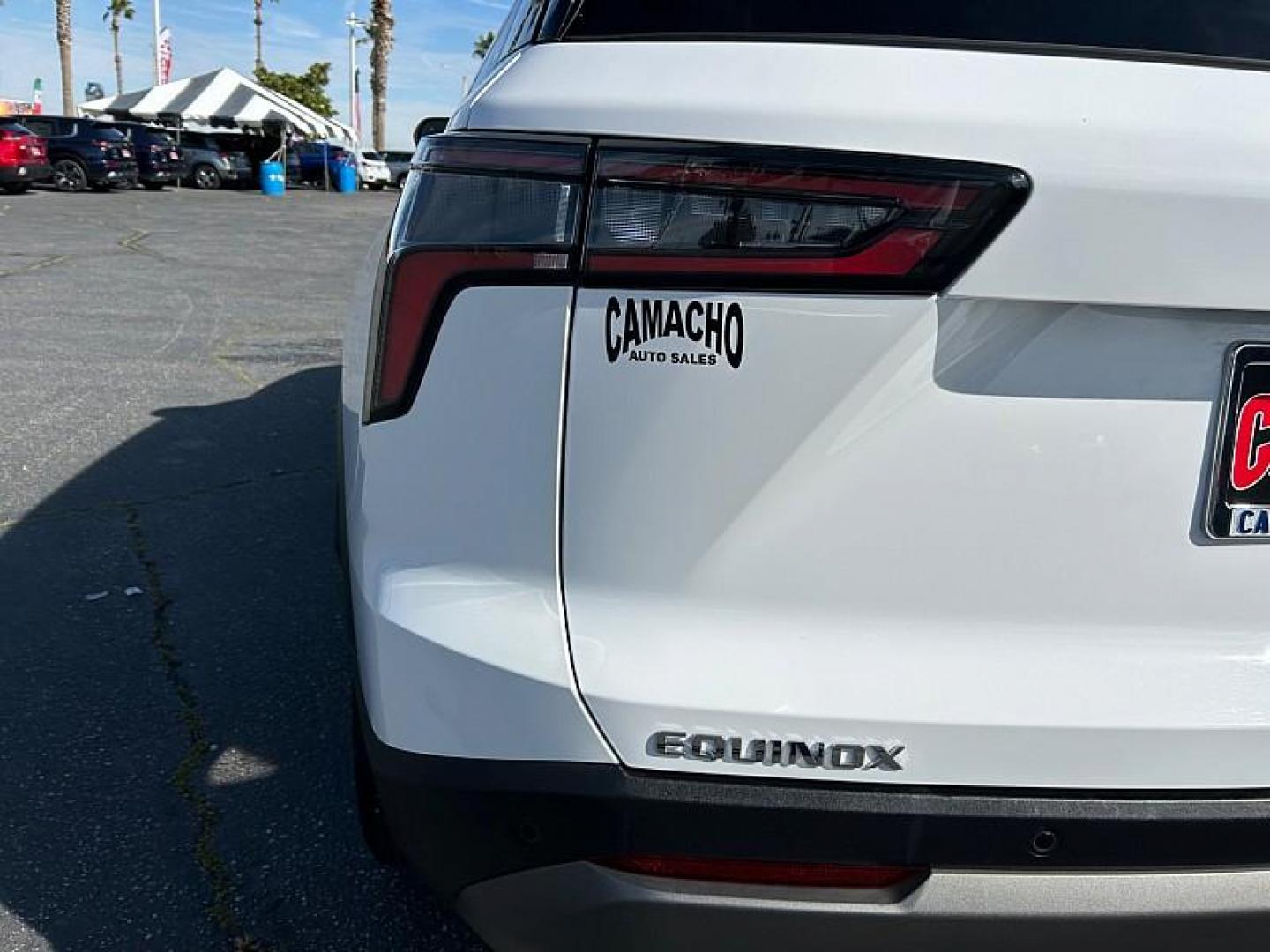 2025 WHITE Chevrolet Equinox (3GNAXHEG3SL) with an 4-Cyl Turbo 1.5 Liter engine, Automatic CVT transmission, located at 412 Auto Vista Drive, Palmdale, CA, 93551, (661) 945-0620, 34.592636, -118.136681 - Photo#16