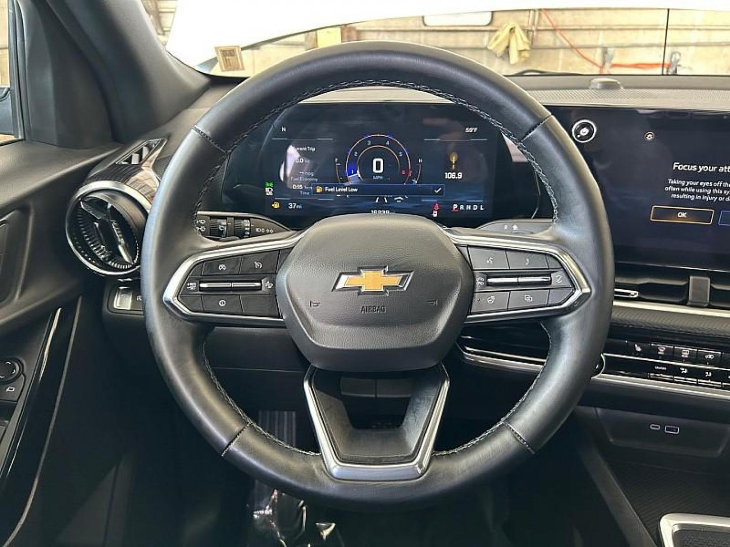 2025 WHITE Chevrolet Equinox (3GNAXHEG3SL) with an 4-Cyl Turbo 1.5 Liter engine, Automatic CVT transmission, located at 412 Auto Vista Drive, Palmdale, CA, 93551, (661) 945-0620, 34.592636, -118.136681 - Photo#25