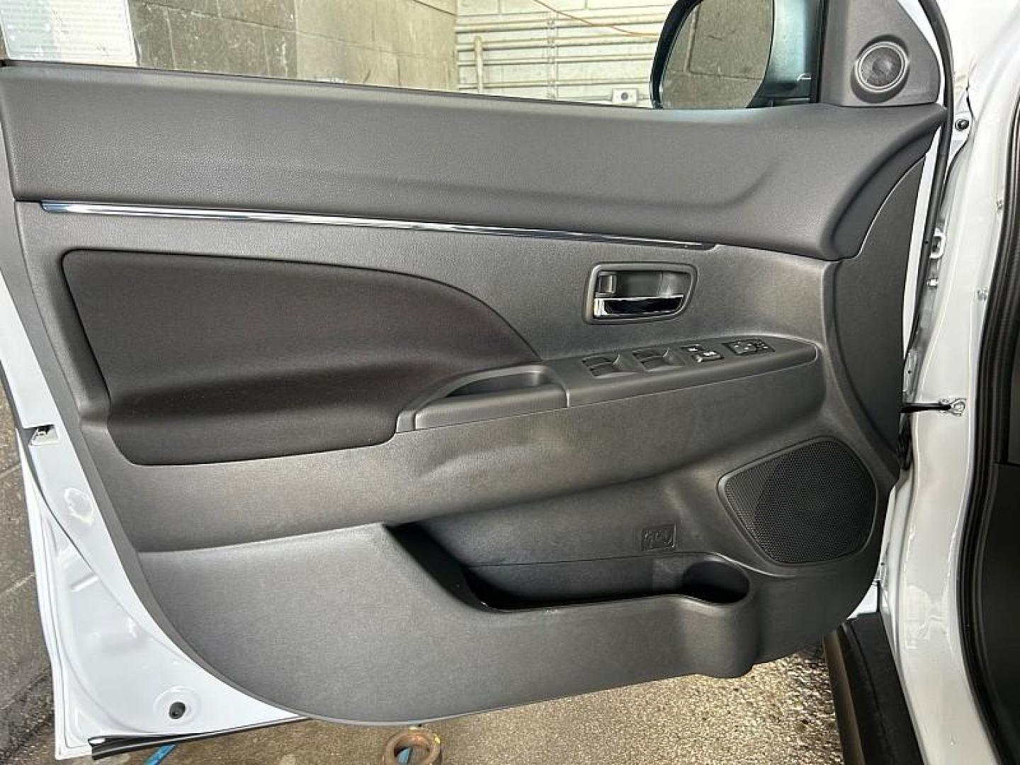 2021 WHITE Tesla Model 3 (5YJ3E1EA9MF) with an AC Electric Motor engine, Single-Speed Fixed Gear transmission, located at 412 Auto Vista Drive, Palmdale, CA, 93551, (661) 945-0620, 34.592636, -118.136681 - Photo#20