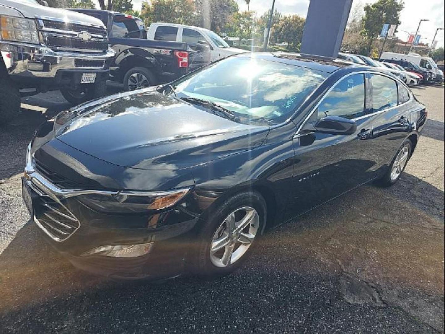 2022 BLACK Chevrolet Malibu (1G1ZD5ST6NF) with an 4-Cyl Turbo 1.5 Liter engine, Automatic CVT transmission, located at 412 Auto Vista Drive, Palmdale, CA, 93551, (661) 945-0620, 34.592636, -118.136681 - Photo#0