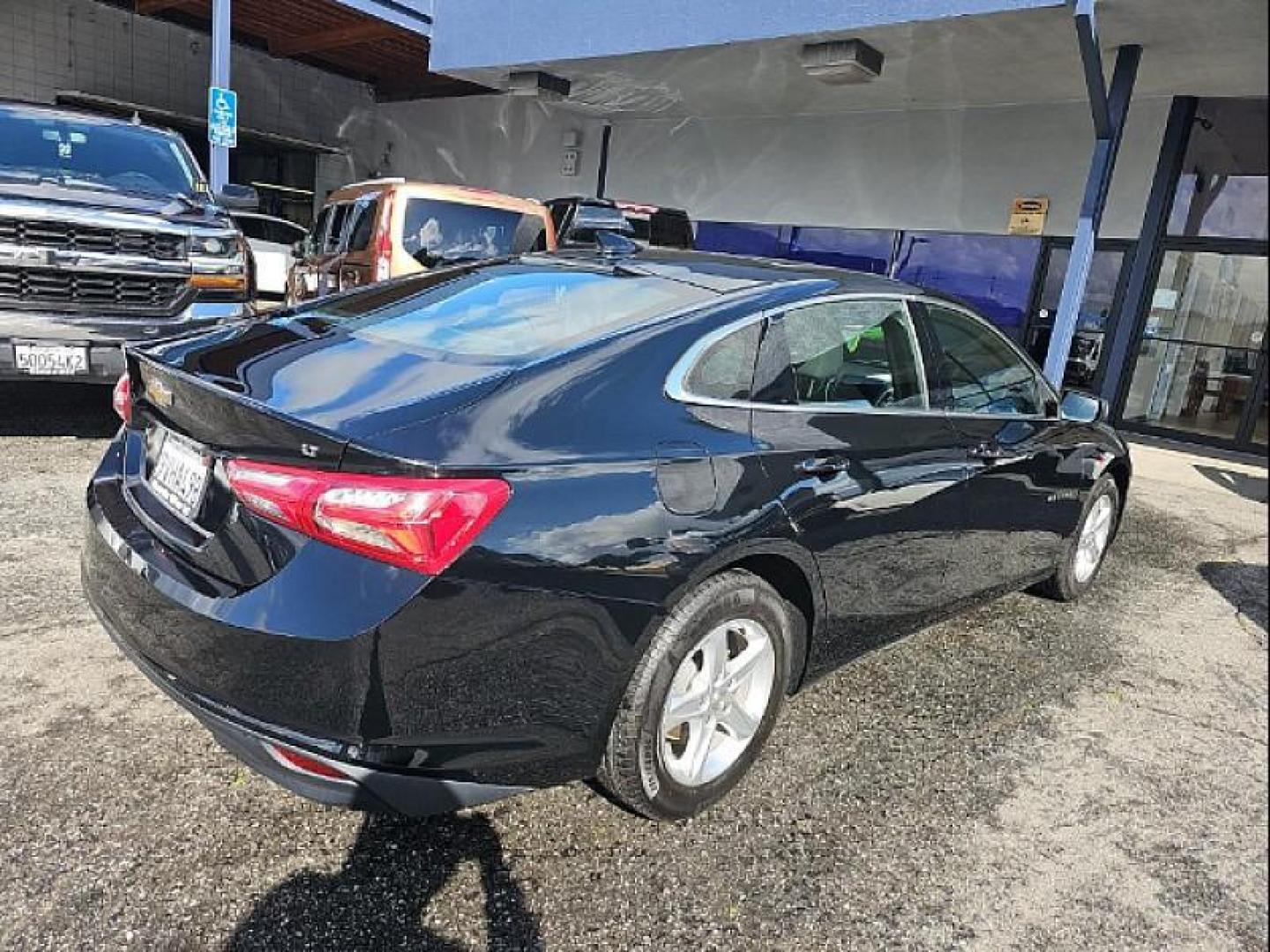2022 BLACK Chevrolet Malibu (1G1ZD5ST6NF) with an 4-Cyl Turbo 1.5 Liter engine, Automatic CVT transmission, located at 412 Auto Vista Drive, Palmdale, CA, 93551, (661) 945-0620, 34.592636, -118.136681 - Photo#3