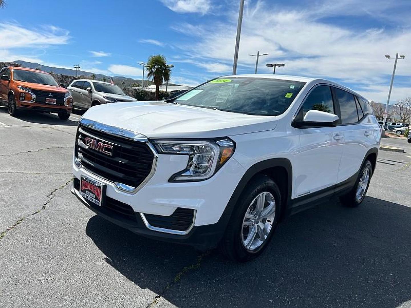 2024 WHITE GMC Terrain (3GKALMEG2RL) with an 4-Cyl Turbo 1.5 Liter engine, Automatic 9-Spd transmission, located at 412 Auto Vista Drive, Palmdale, CA, 93551, (661) 945-0620, 34.592636, -118.136681 - Photo#5
