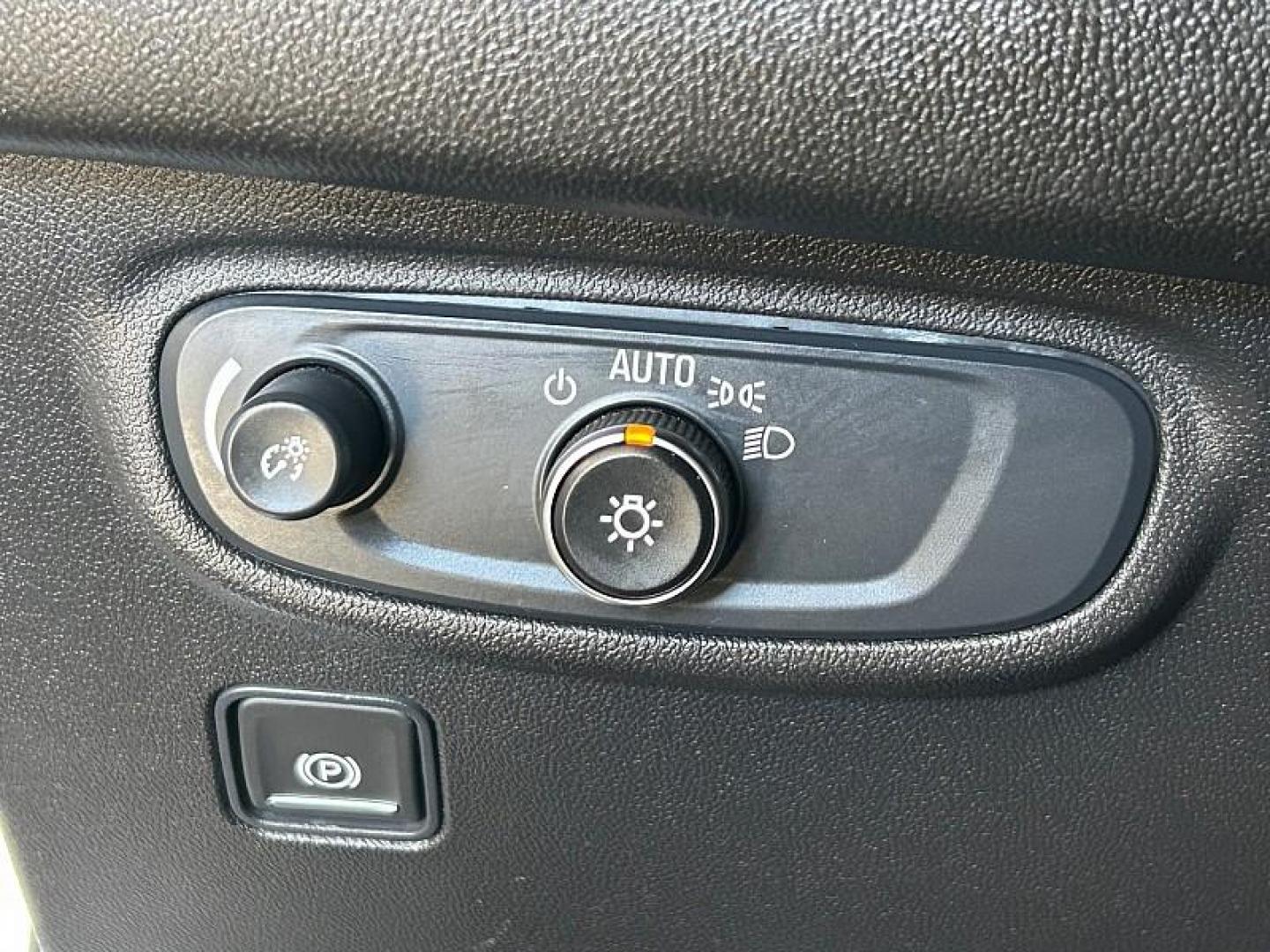 2024 WHITE GMC Terrain (3GKALMEG2RL) with an 4-Cyl Turbo 1.5 Liter engine, Automatic 9-Spd transmission, located at 412 Auto Vista Drive, Palmdale, CA, 93551, (661) 945-0620, 34.592636, -118.136681 - Photo#14