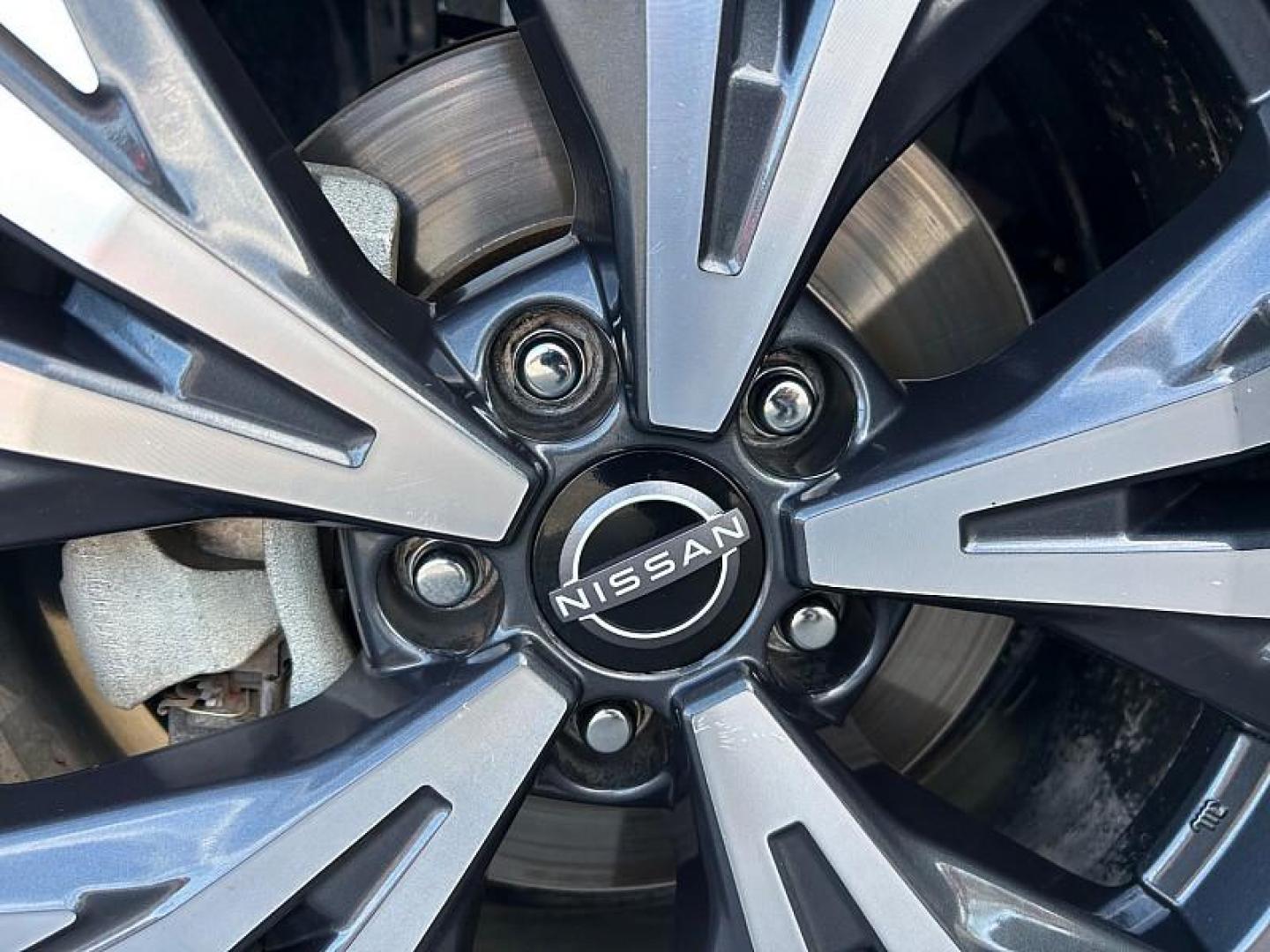 2023 SILVER Nissan Rogue (5N1BT3BA1PC) with an 3-Cyl Turbo 1.5 Liter engine, Automatic CVT w/Xtronic transmission, located at 412 Auto Vista Drive, Palmdale, CA, 93551, (661) 945-0620, 34.592636, -118.136681 - Photo#7