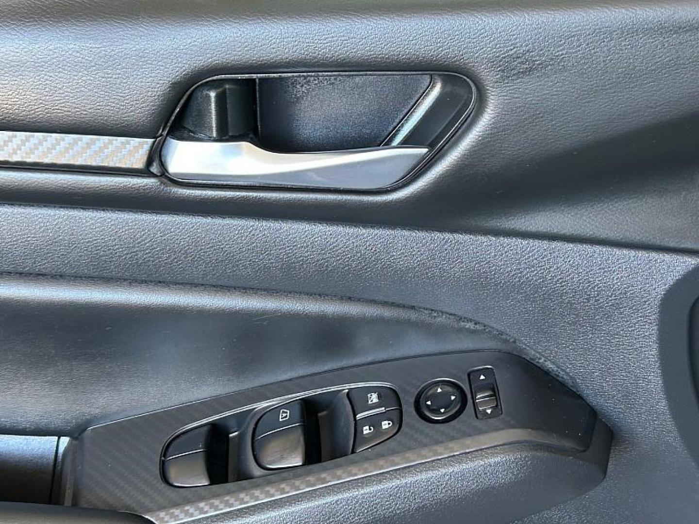 2025 WHITE Nissan Altima (1N4BL4DV5SN) with an 4-Cyl 2.5 Liter engine, Automatic CVT transmission, located at 412 Auto Vista Drive, Palmdale, CA, 93551, (661) 945-0620, 34.592636, -118.136681 - Photo#18